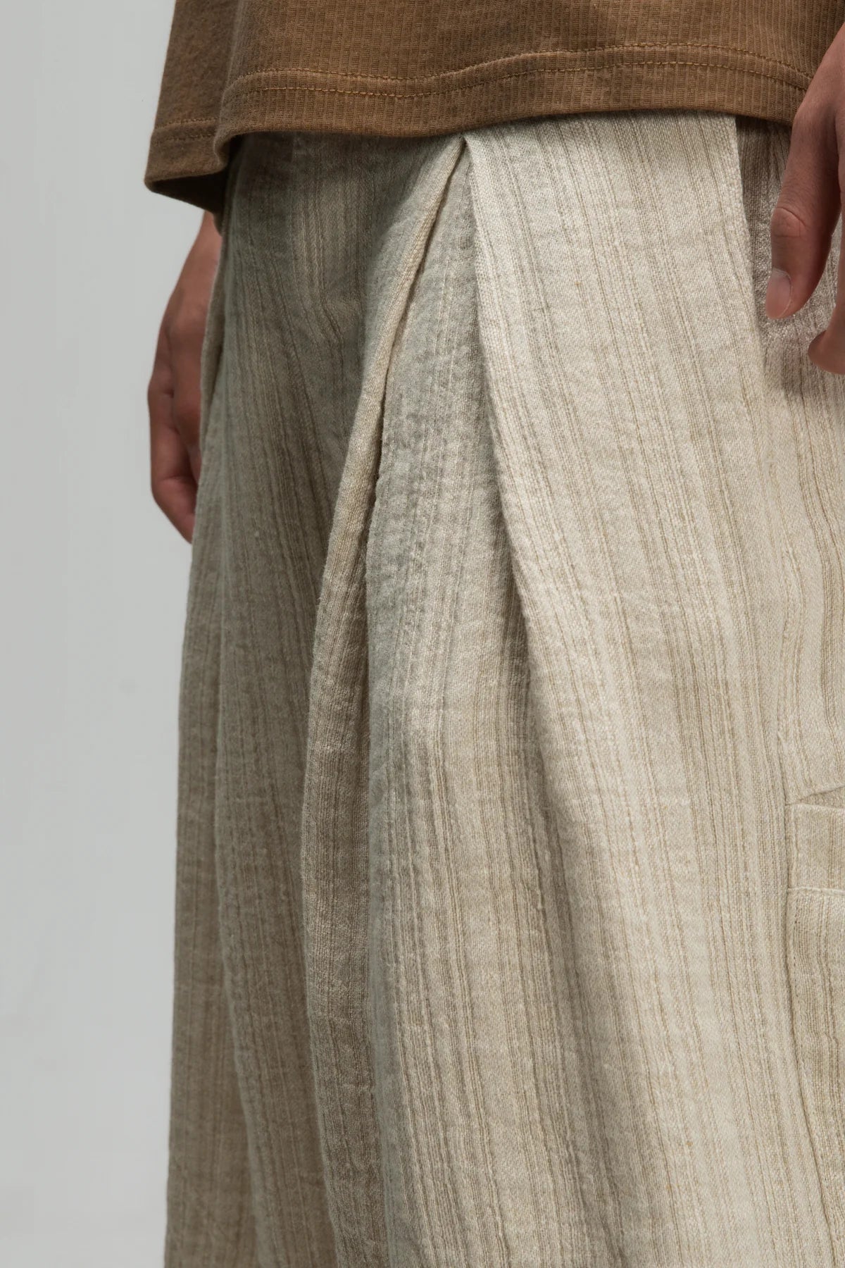 Gender Neutral Front Box Pleated Shorts (Beige) - BEV C multi label store