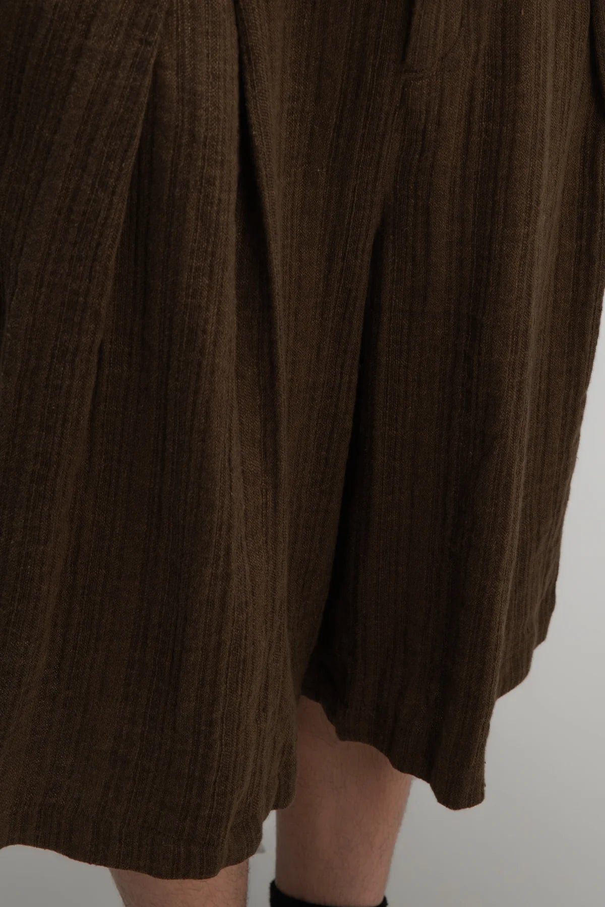 Gender Neutral Front Box Pleated Shorts (Brown) - BEV C multi label store