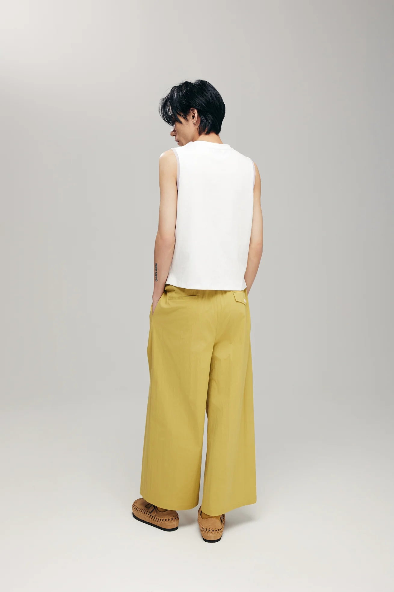 KUMO MUSCLE TANK IN WHITE - BEV C multi label store