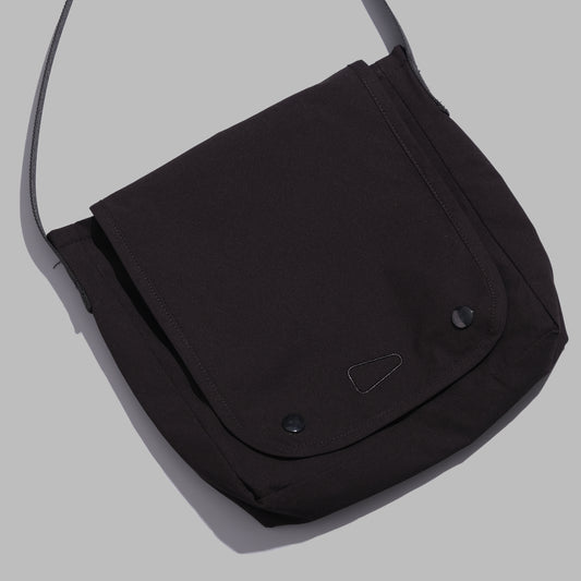 Pouch Bag / Teflon™ - Black - BEV C multi label store