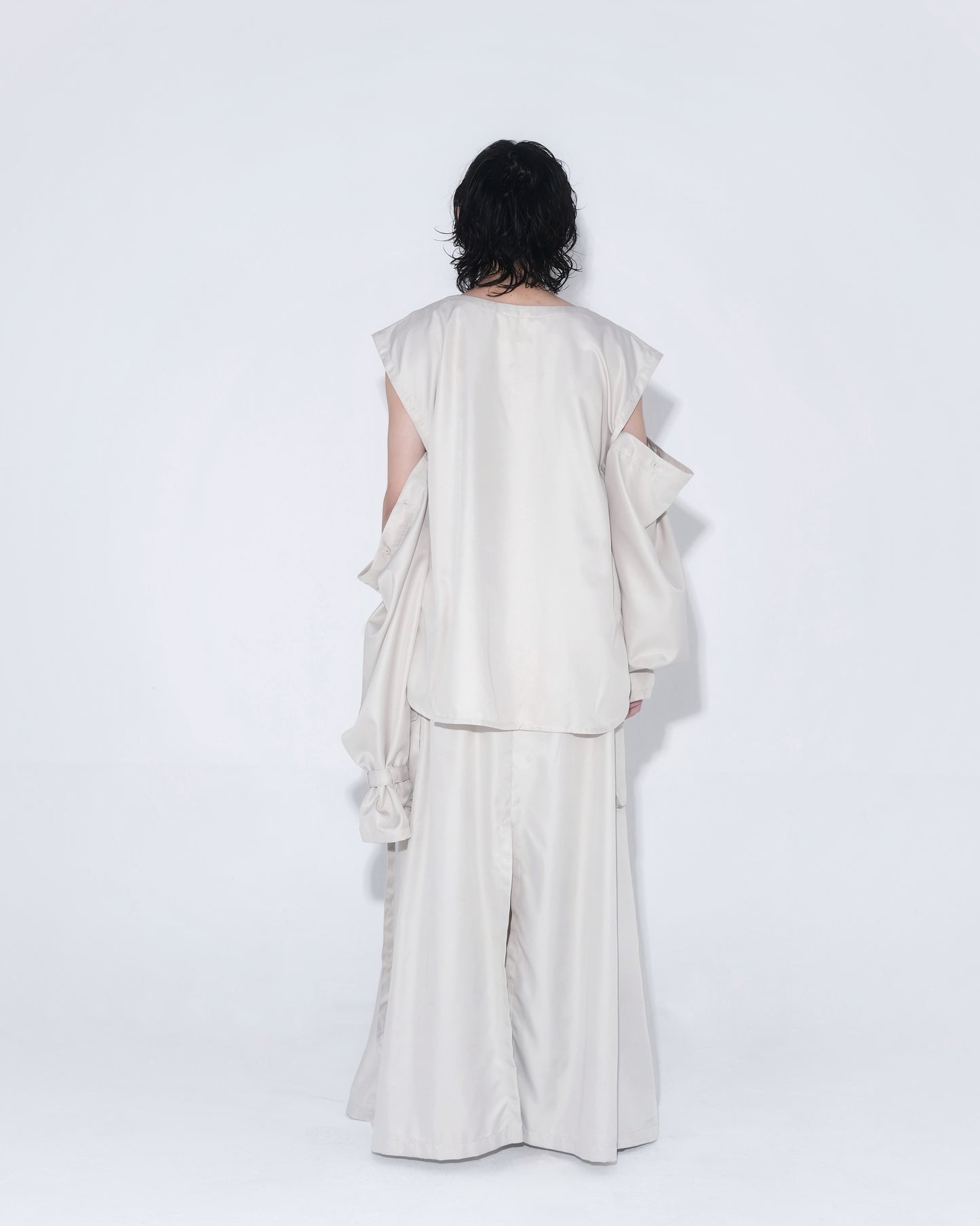 Detachable Psycho Shirt in Cream - BEV C multi label store