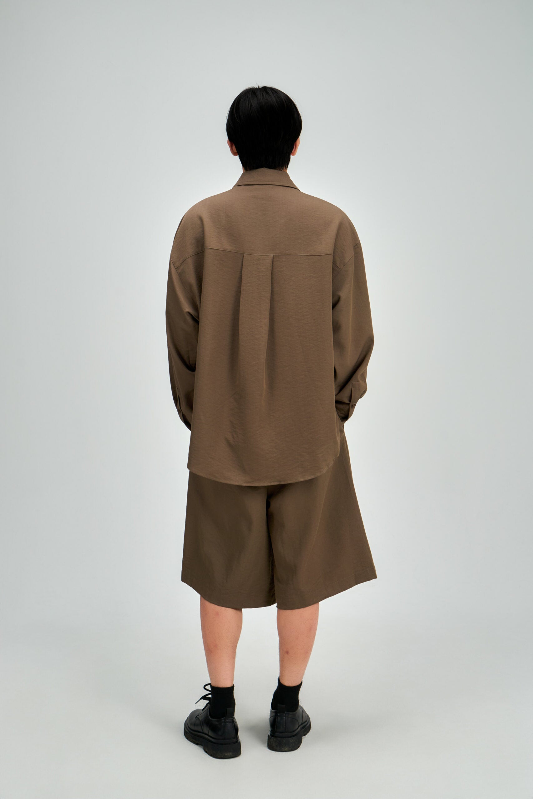 Gender Neutral Oversized Arm Long Sleeve Blouse (Tea) - BEV C multi label store