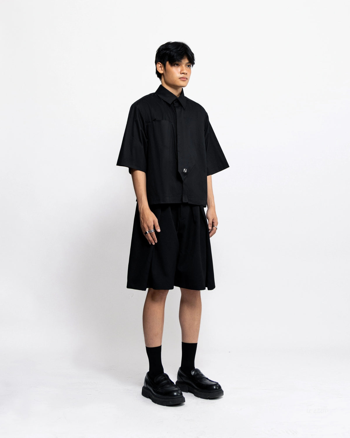 POSH BOXY SHIRT BLACK - BEV C multi label store