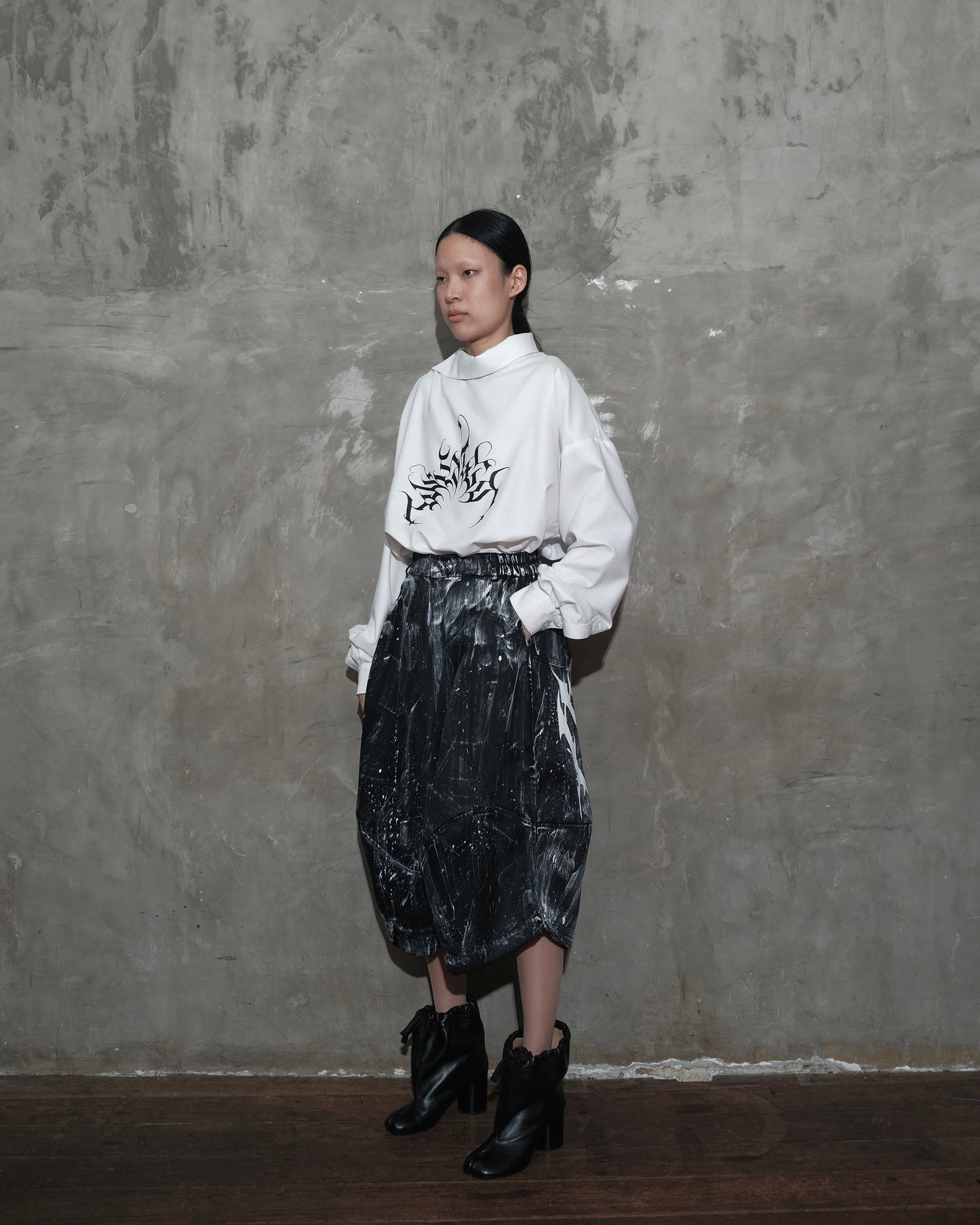 Curveform Jorts in Black Chaos - BEV C multi label store