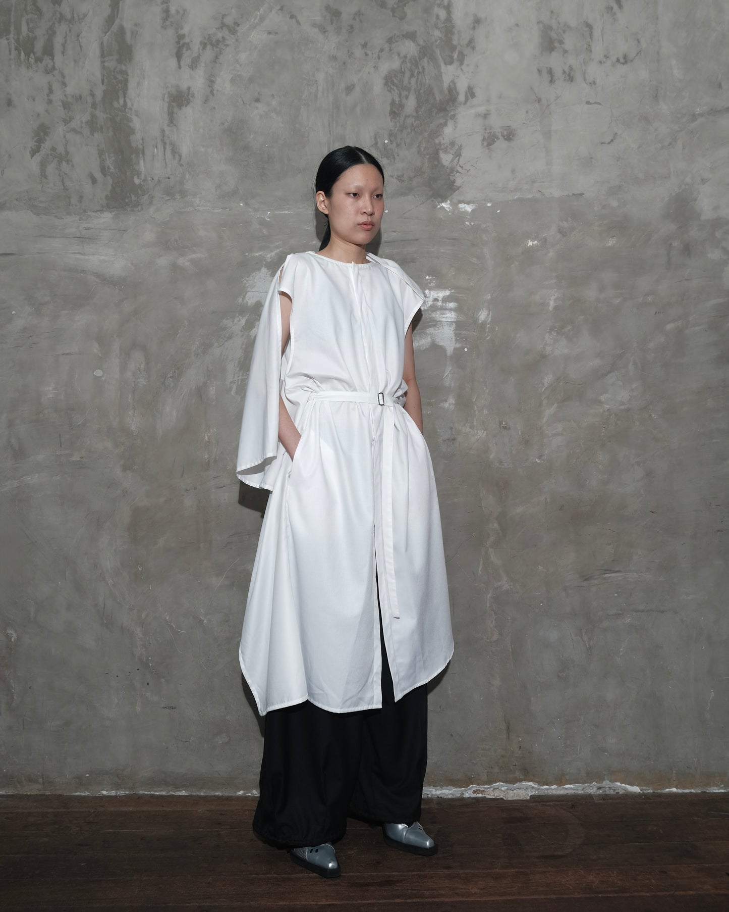 Kelawar Draped in White - BEV C multi label store