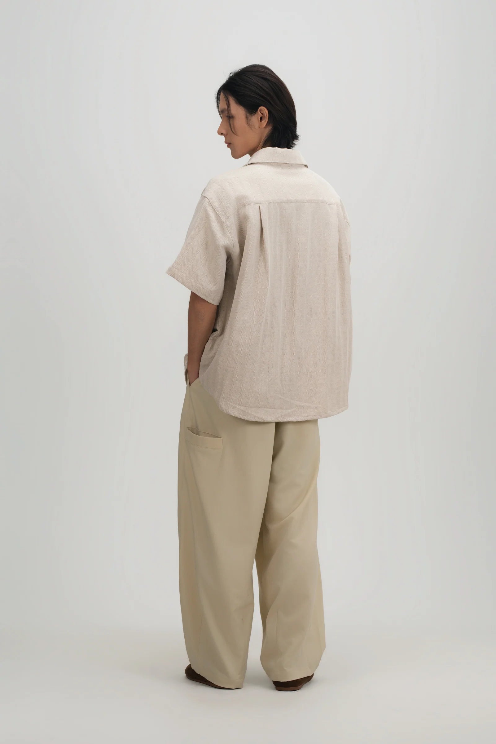 Gender Neutral Drape Neck Short-Sleeve Shirt (Linen Beige) - BEV C multi label store