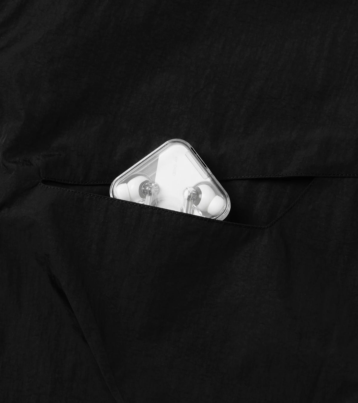 Black - Essential Tech Kite Jacket