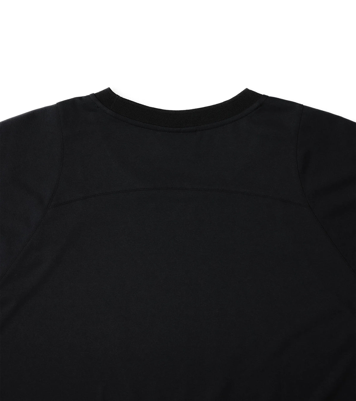 Black - Essential Kite L/S TEE