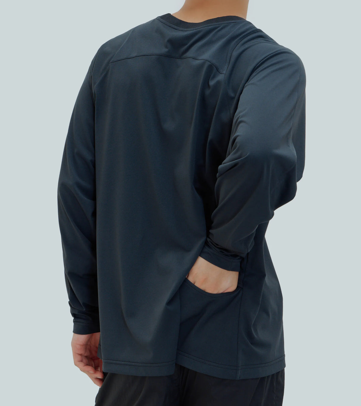 Black - Essential Kite L/S TEE