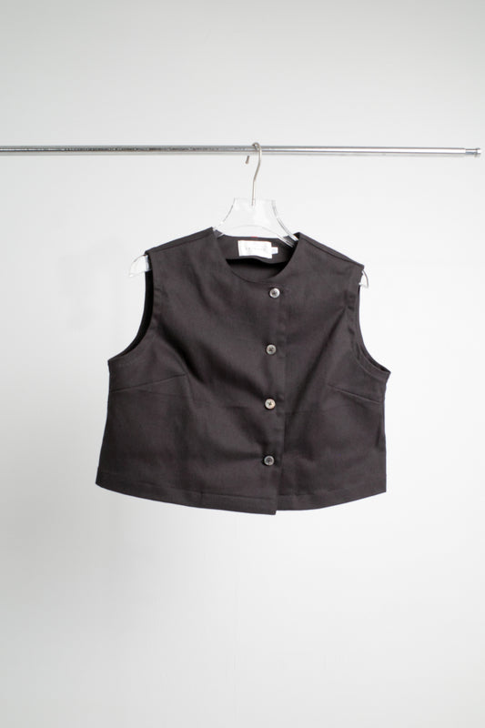 NIKO VEST IN BLACK - BEV C multi label store