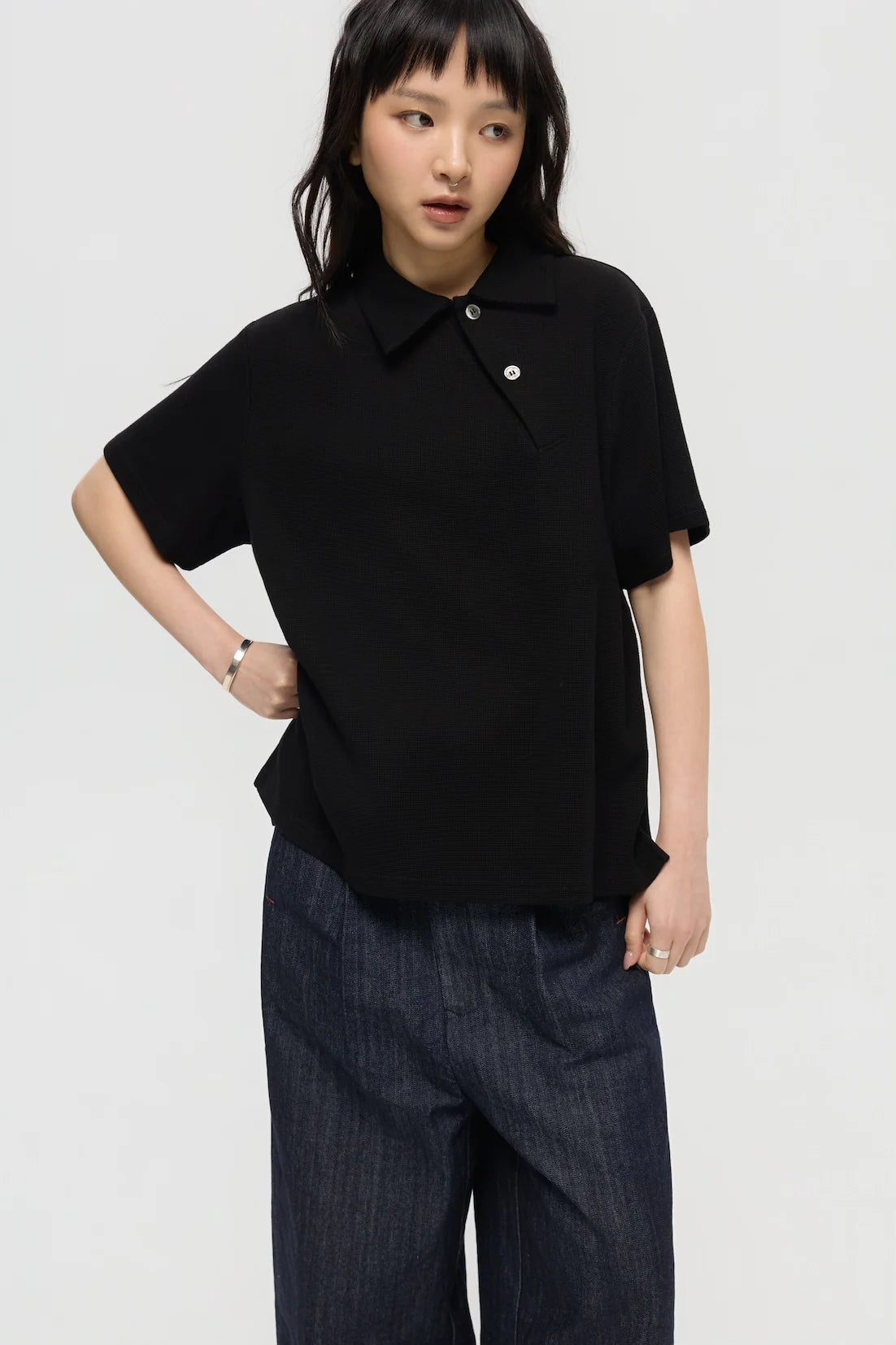 JINWA KNIT POLO IN JET BLACK