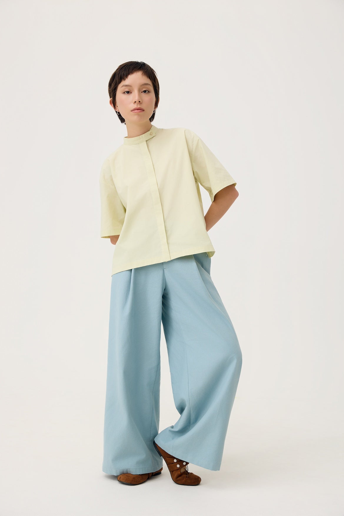 UTSURO CROP SHIRT IN PANDAN GREEN - BEV C multi label store