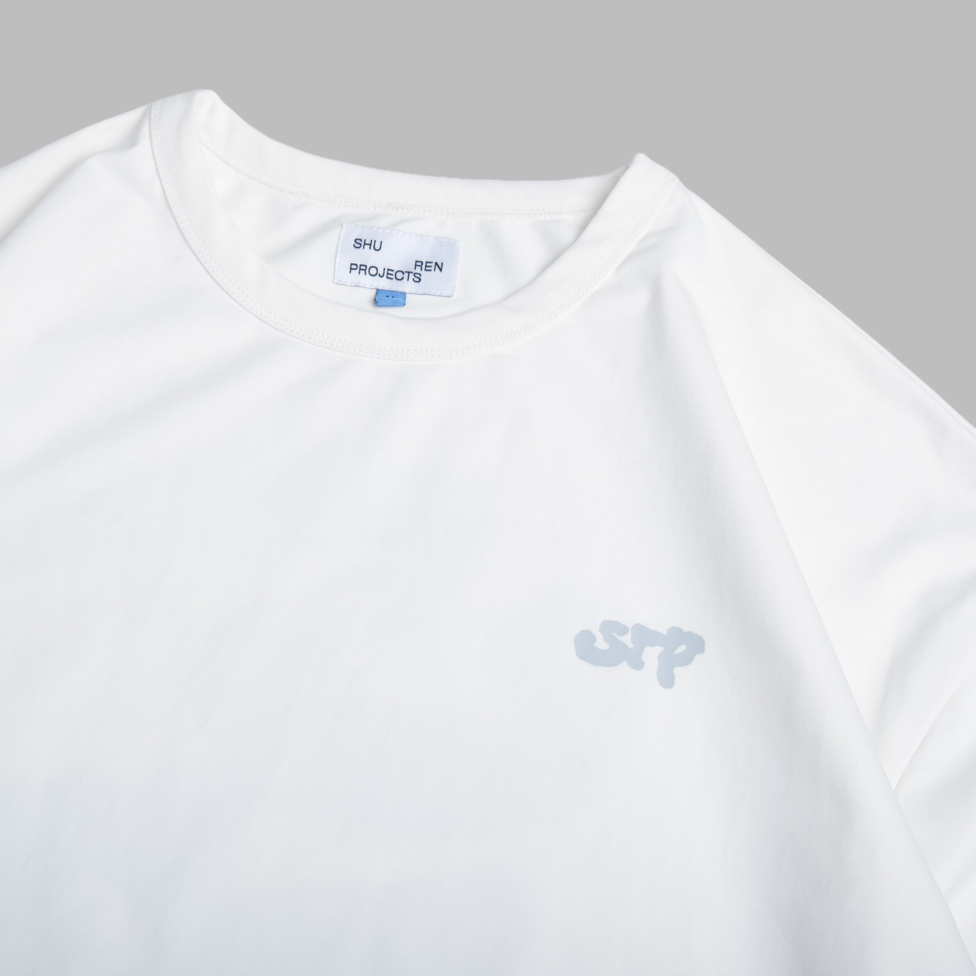 Quiet Tee / Cloud White - BEV C multi label store