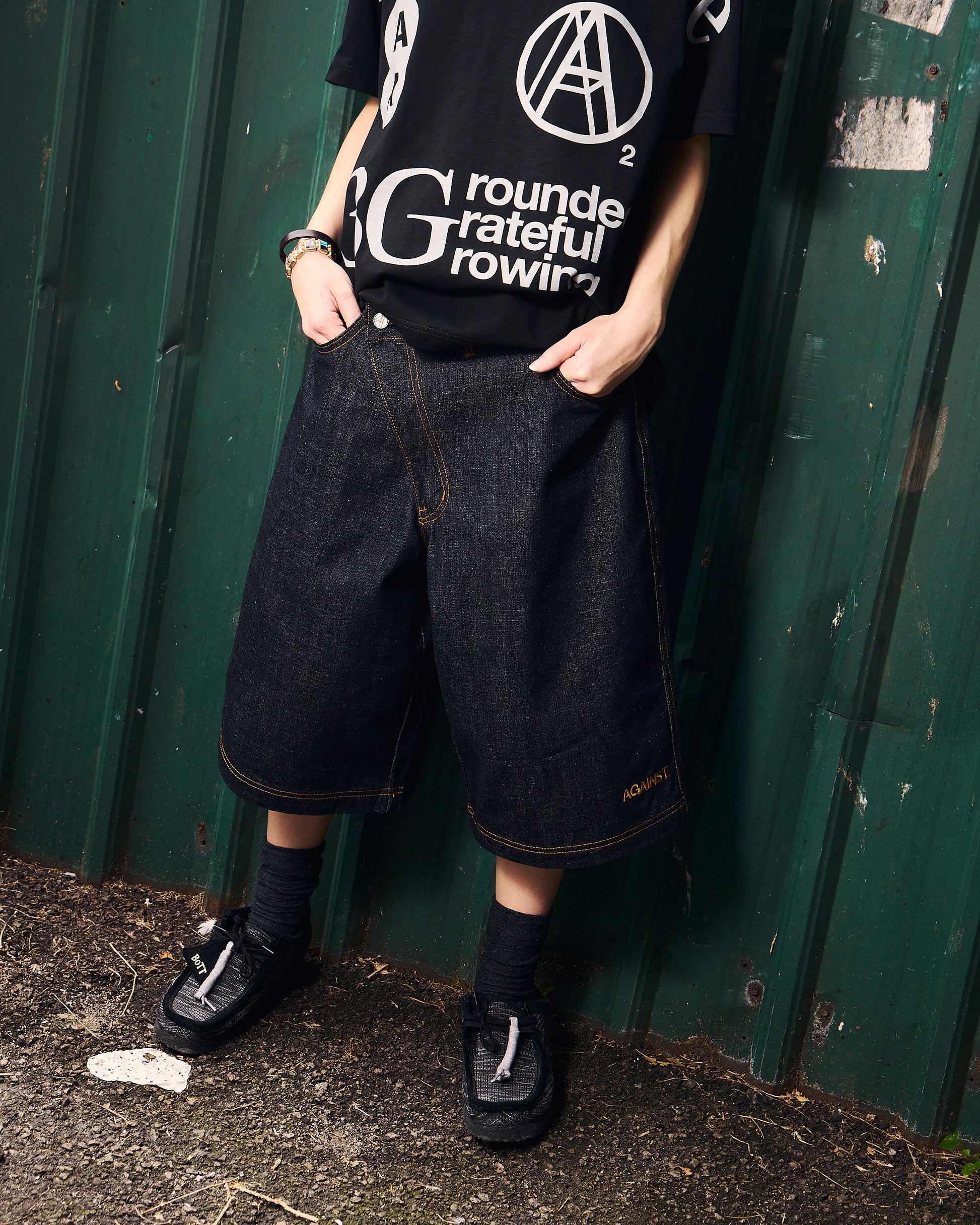OVERLAP RAW SHORTS - BEV C multi label store