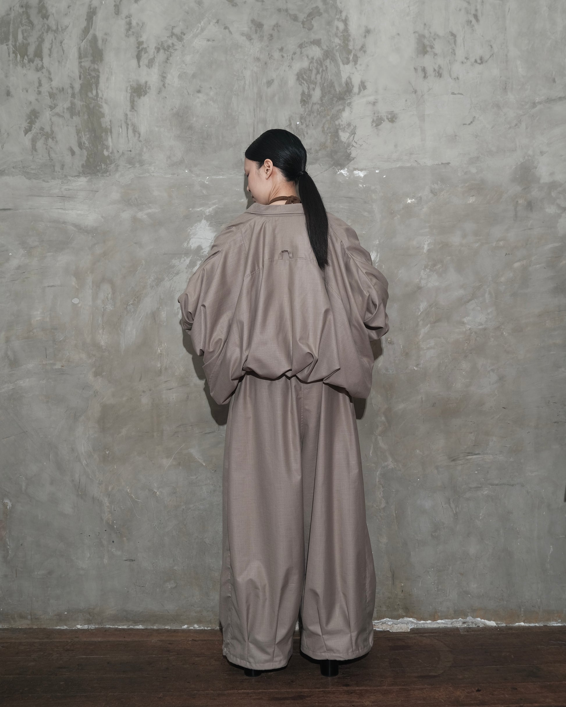 Hands Up Jacket in Brown - BEV C multi label store