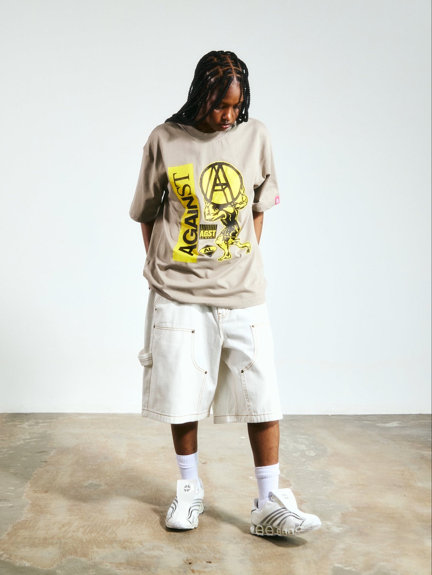 D. KNEE MONEY SHORTS WHITE - BEV C multi label store