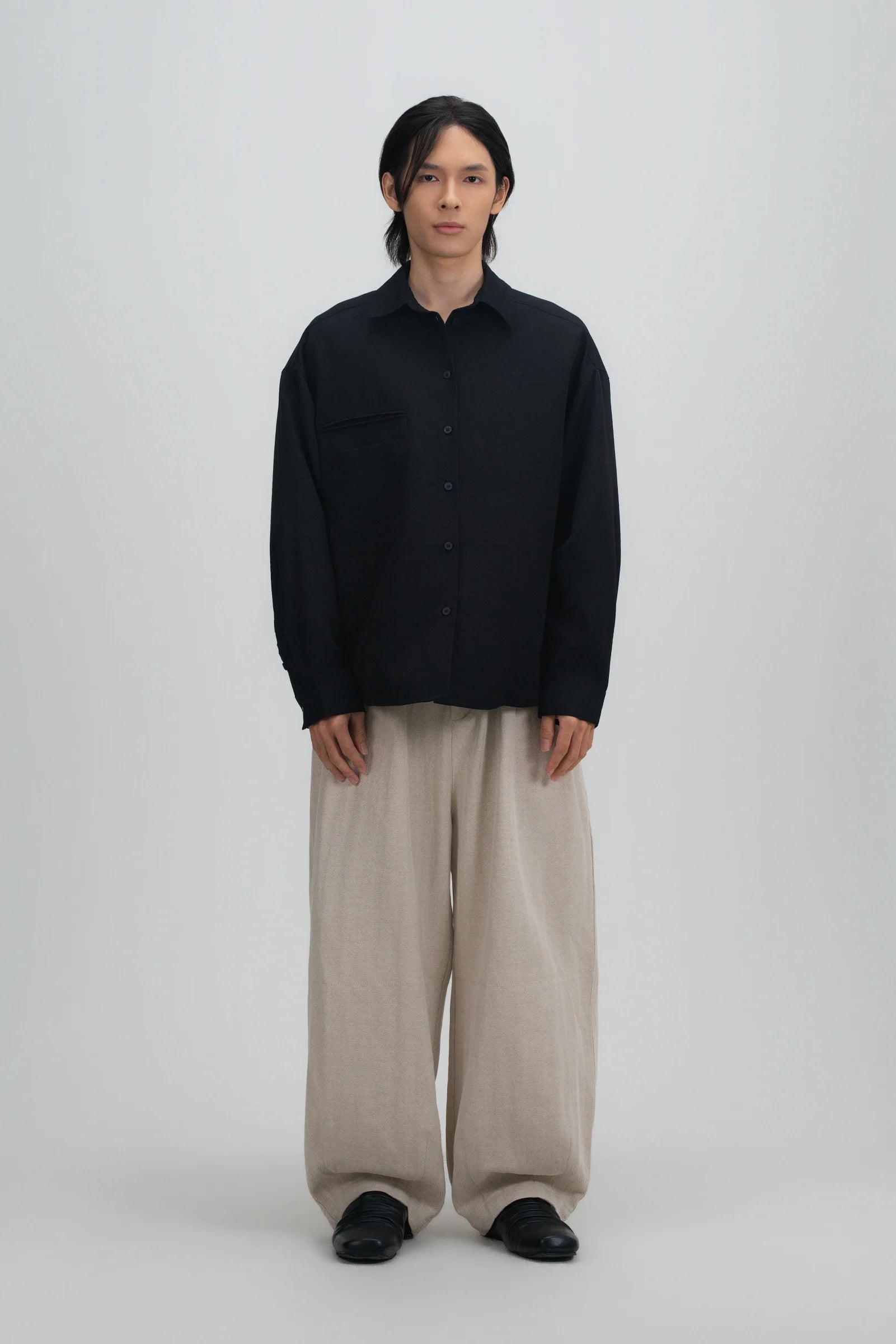 Gender Neutral Oversized Arm Long Sleeve Blouse (Black) - BEV C multi label store
