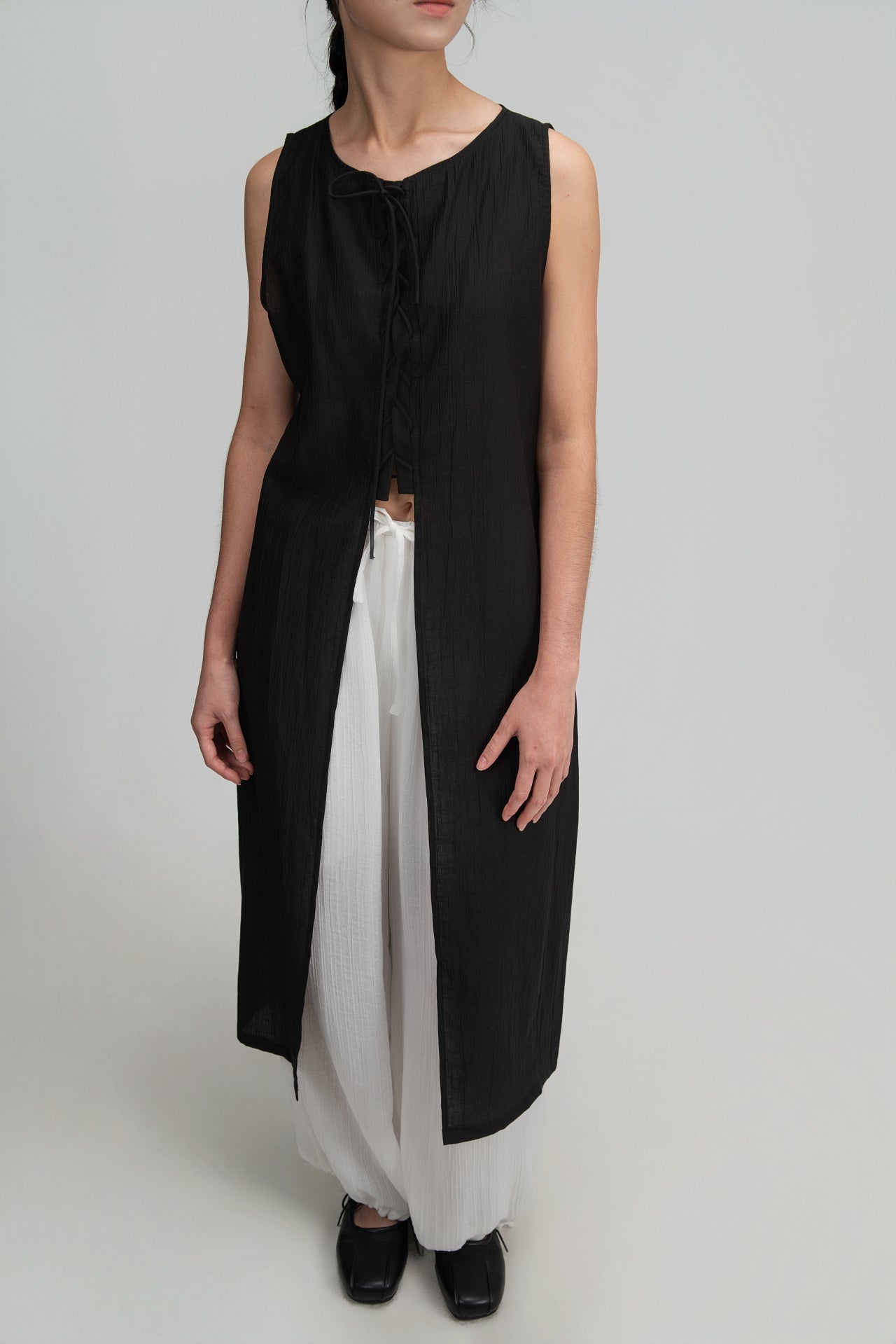 Crisscross Longline Bottom Slit Tank Top (Black) - BEV C multi label store