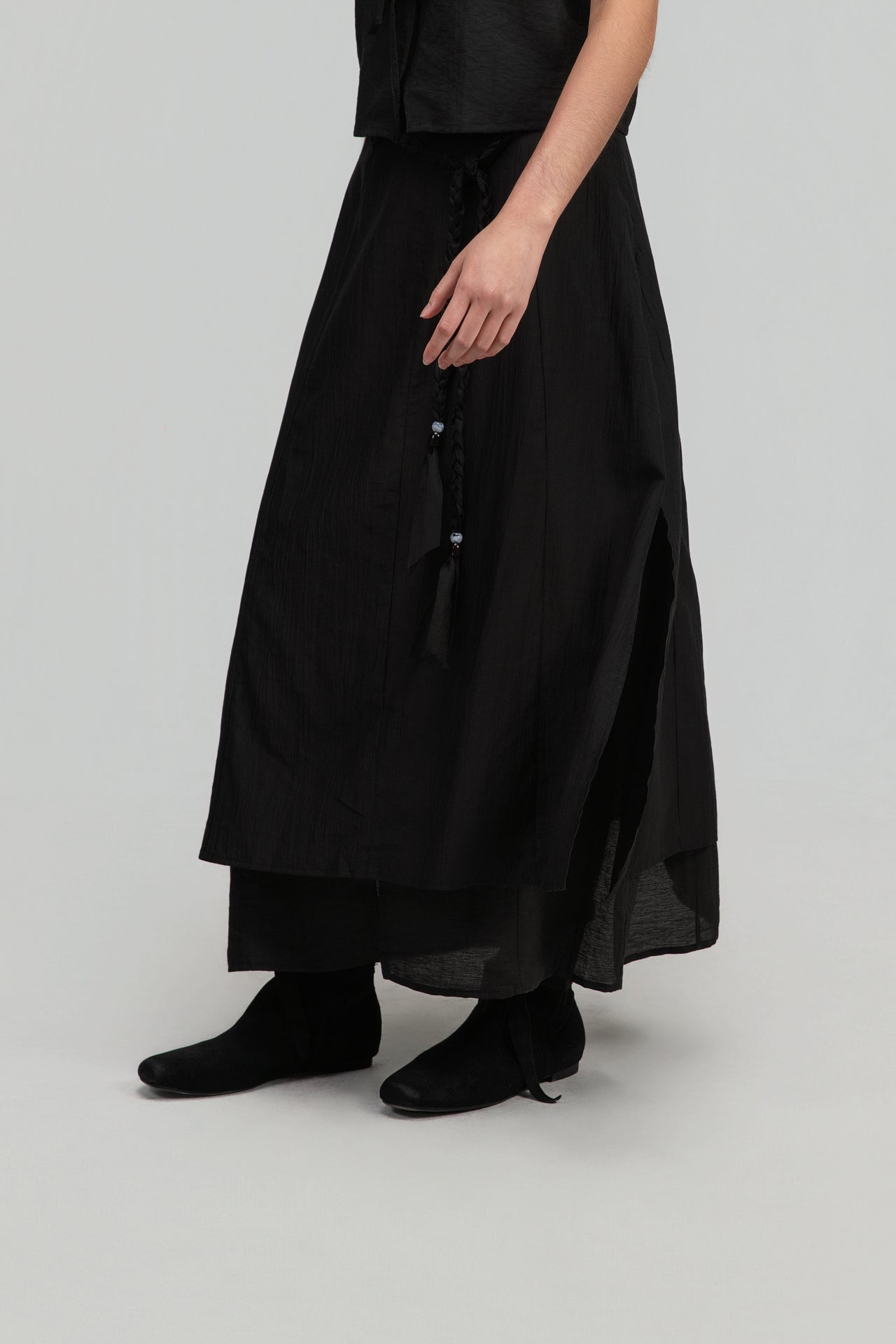 Dual-Layer Skirt w/ Braided Belt (Black) - BEV C multi label store