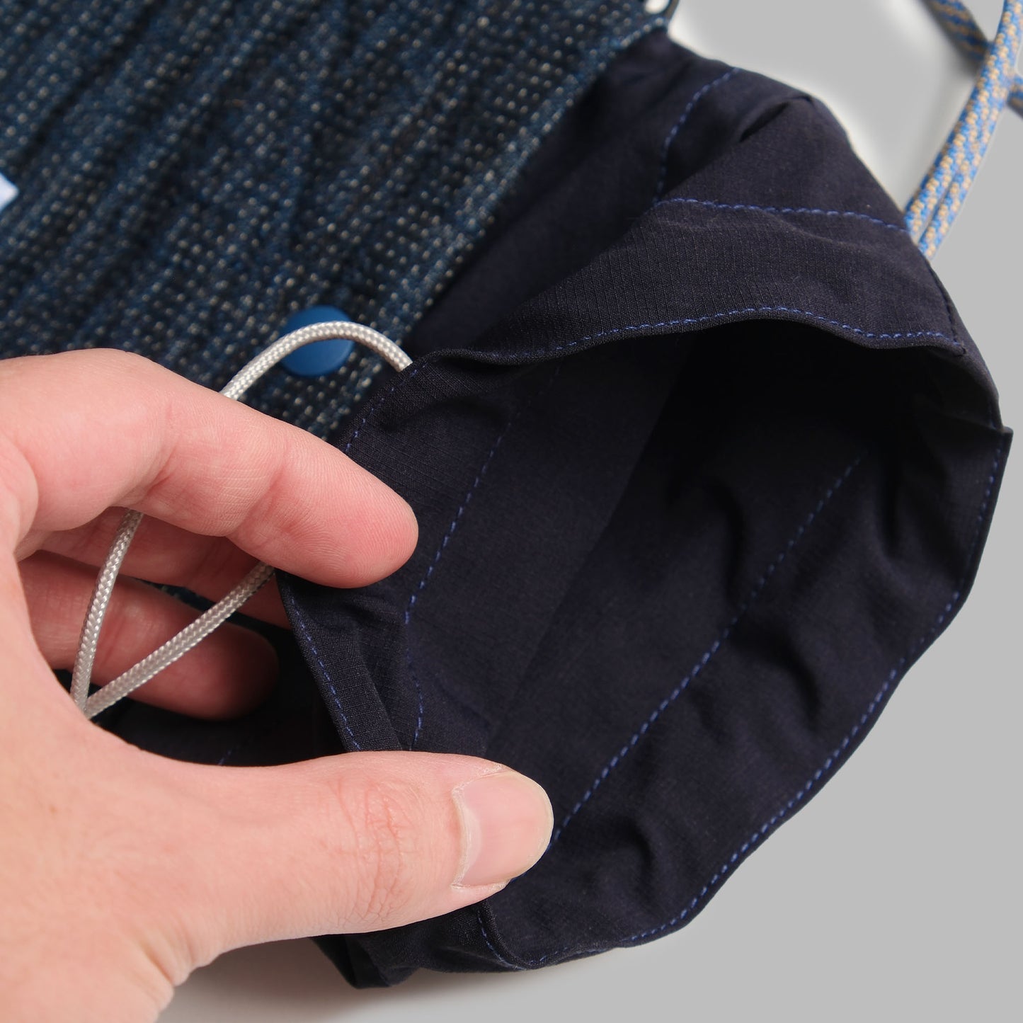 Ocean Kin Pouch / Blue
