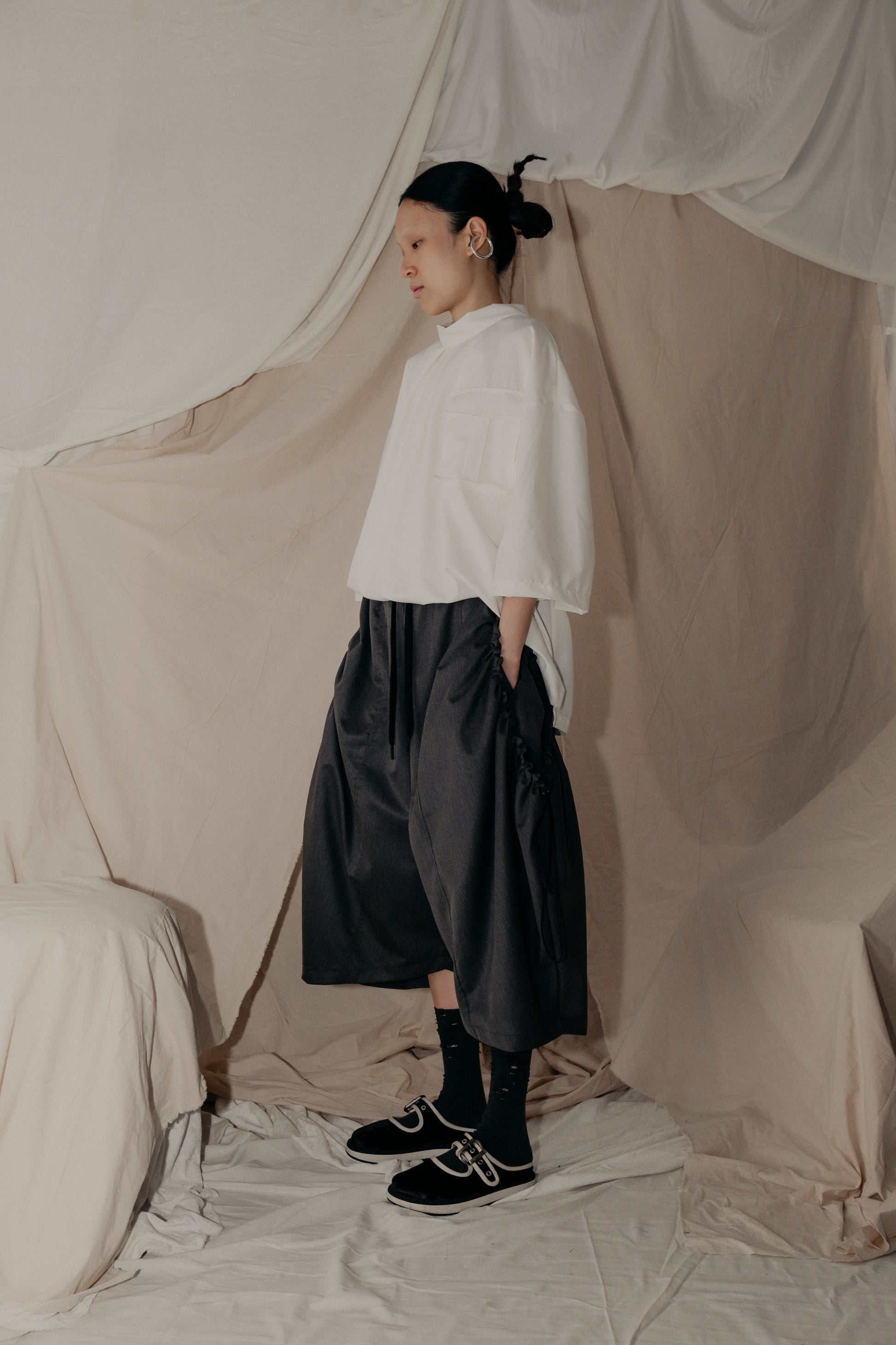 Bow Bow Box Shirt in White - BEV C multi label store