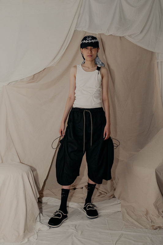 Nepenthes Giant Pocket Pants in Black - BEV C multi label store