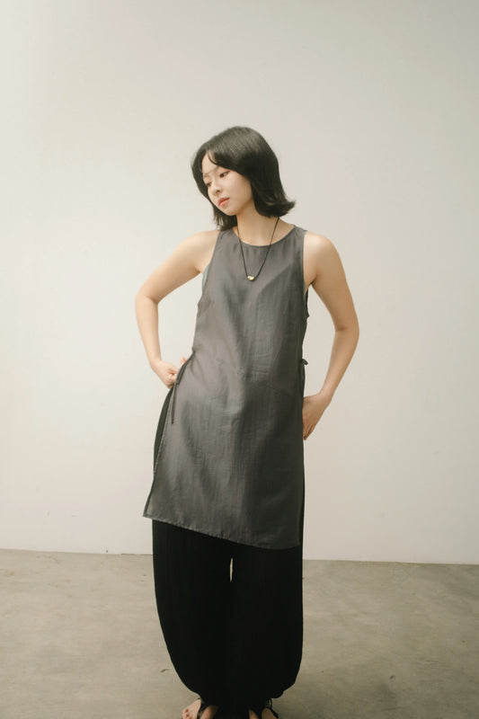 WES x GUNG x SO | Bold Side Slit Long Tank Top (Dark Grey)