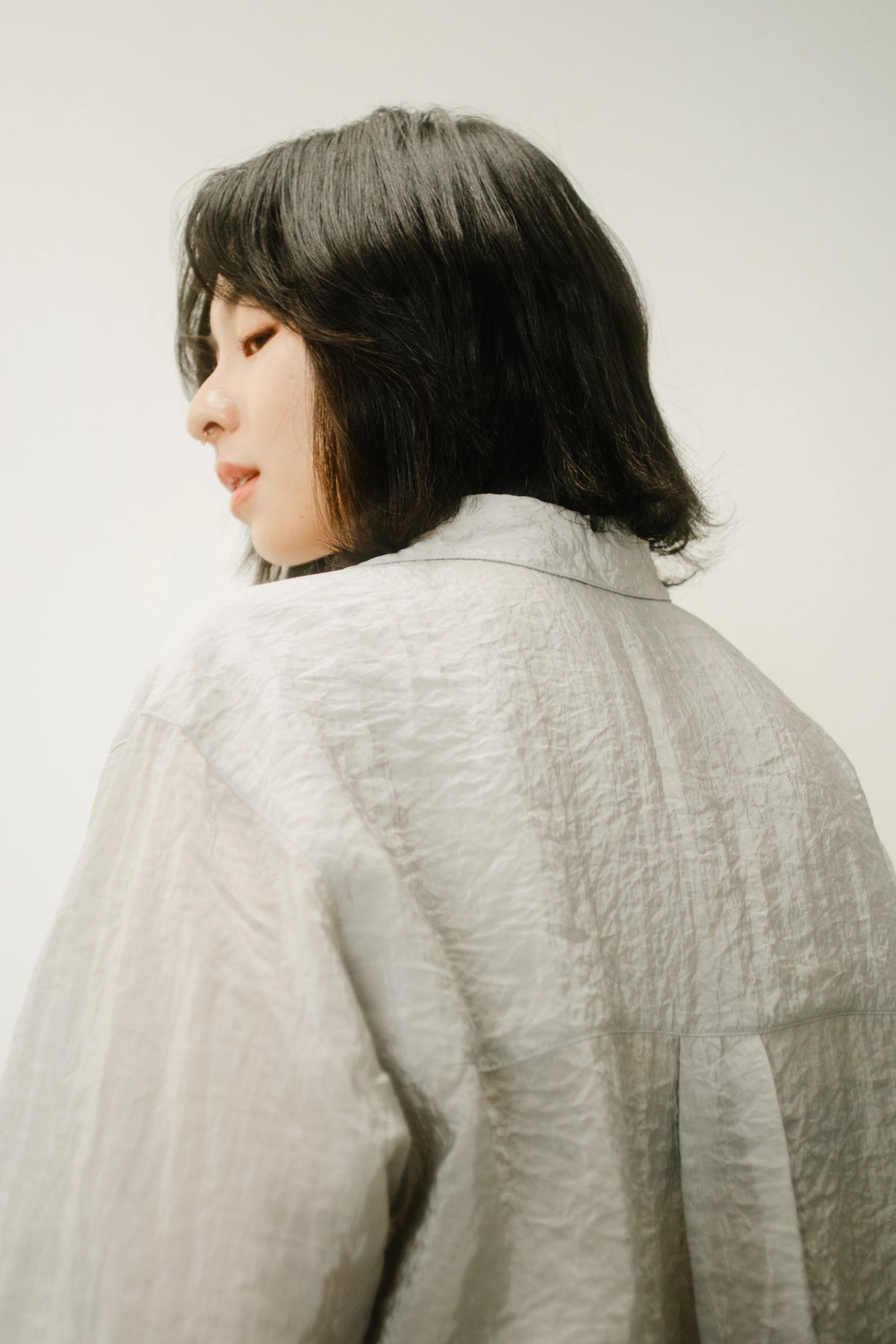 WES x GUNG x SO | Easy Shimmer U-Hem Blouse (Cool Grey)