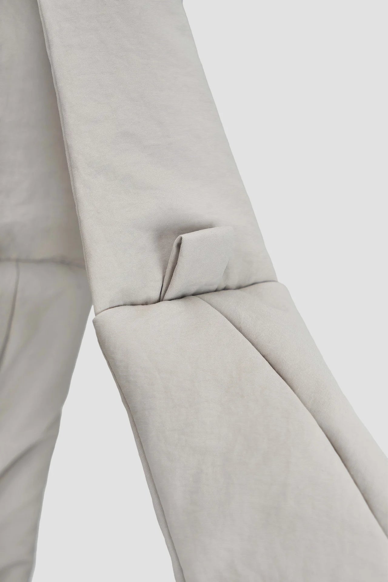 Large Egg Nylon Tote (Ice Blue) - BEV C multi label store