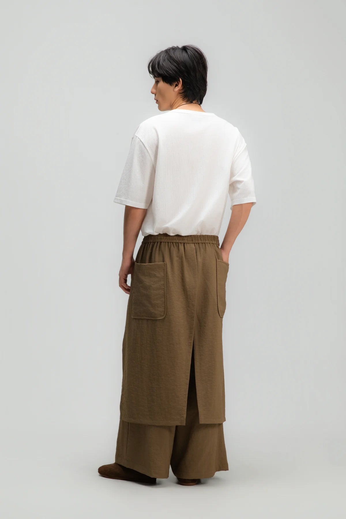 Gender Neutral Thin Boxy Tee (Textured White) - BEV C multi label store