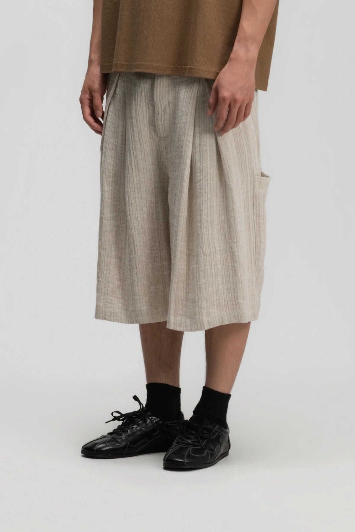 Gender Neutral Front Box Pleated Shorts (Beige) - BEV C multi label store