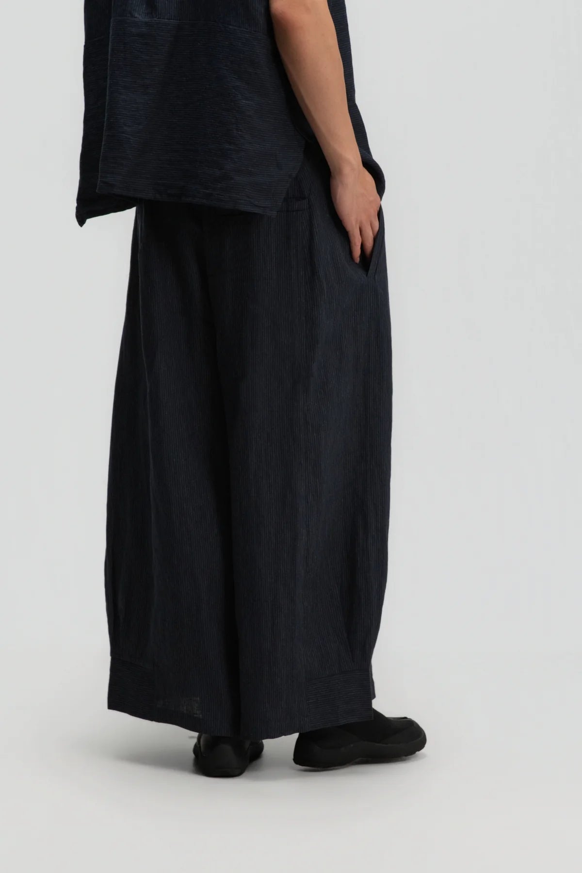 Gender Neutral Pleated Hem Ankle Pants (Navy Blue Stripe) - BEV C multi label store