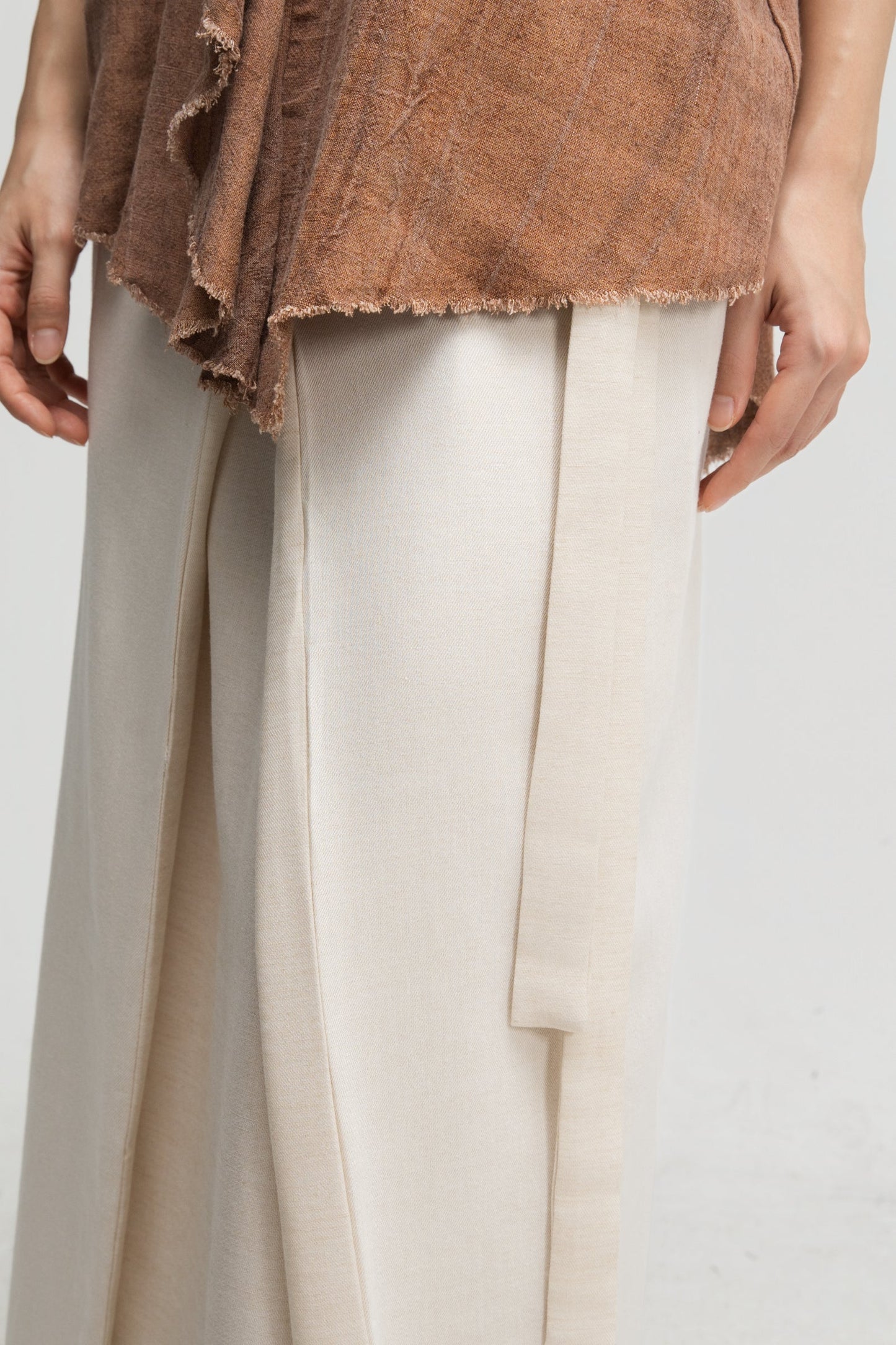 Dual Wear Wrap Skirt 2.0 (Off White) - BEV C multi label store