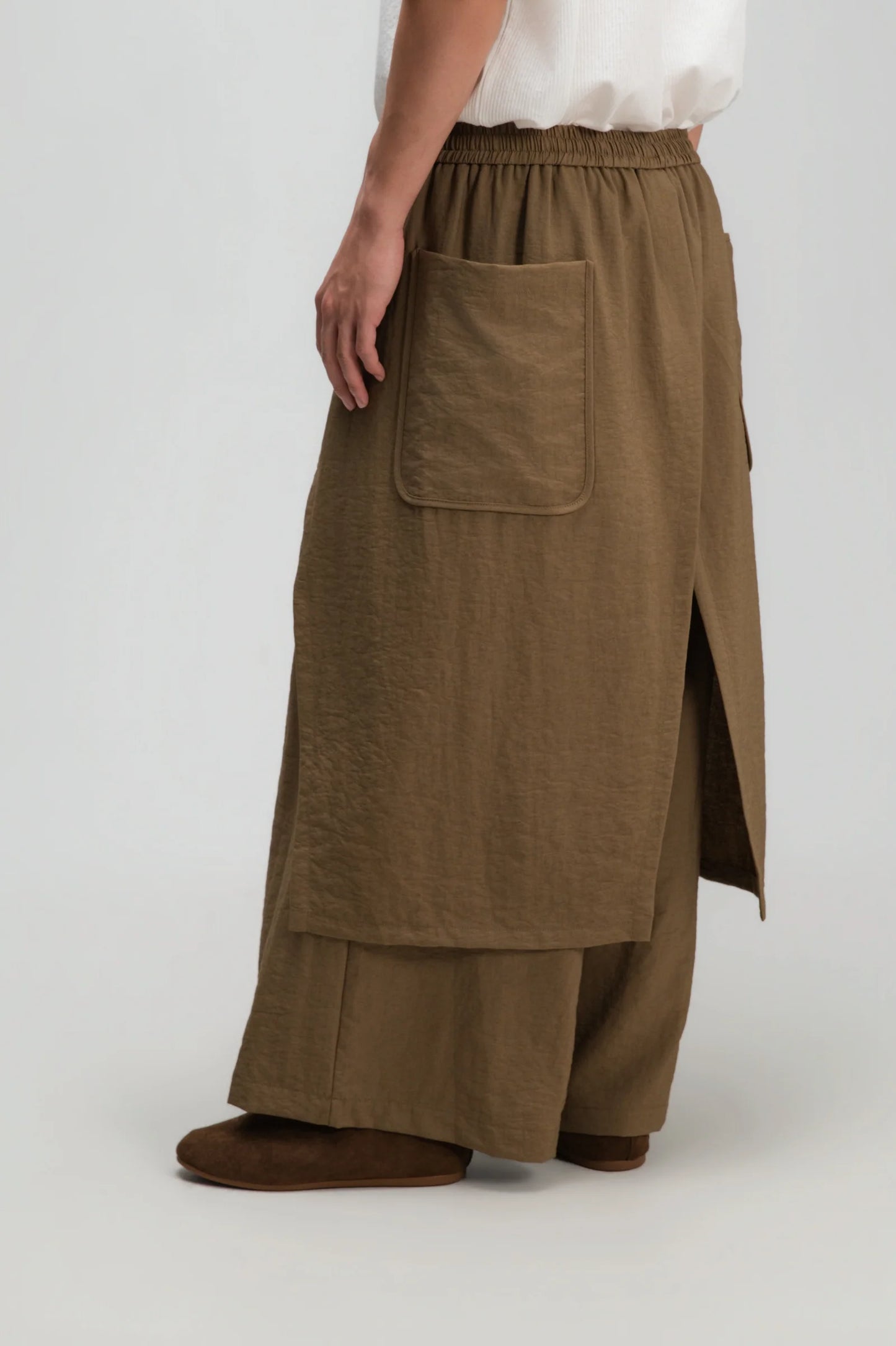Gender Neutral Panel Cover Long Pants (Mud) - BEV C multi label store