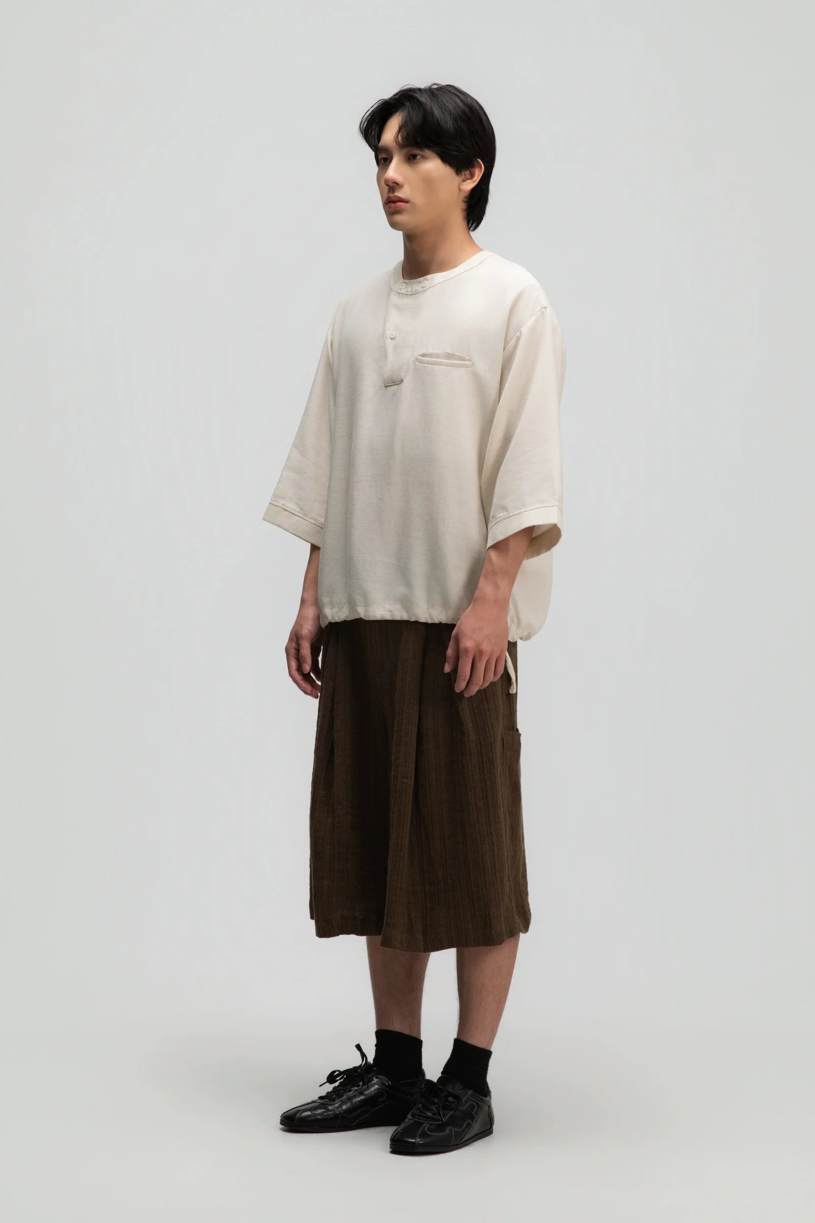 Gender Neutral 3/4 Sleeve Arc Collar Shirt (Off White) - BEV C multi label store