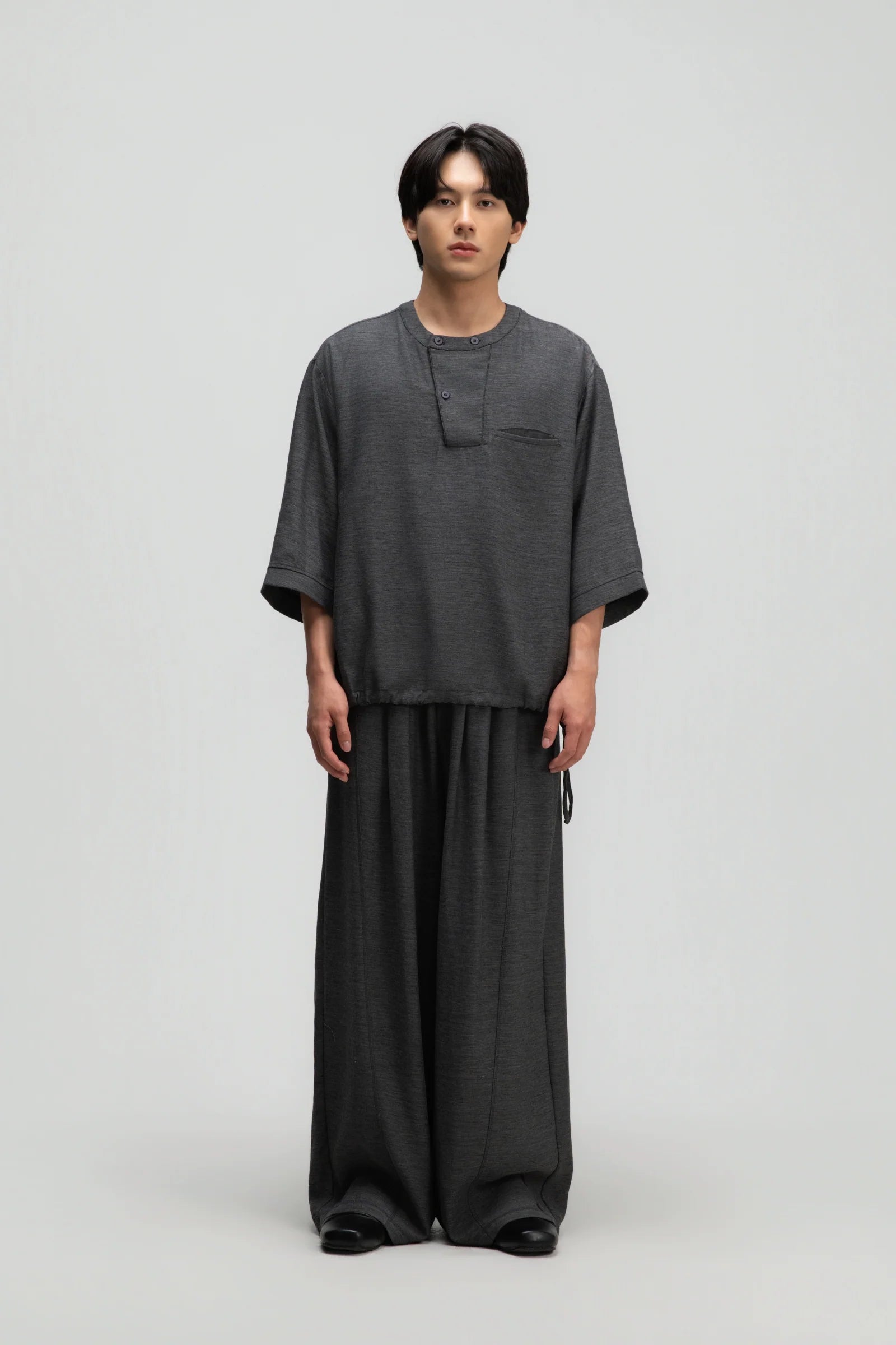 Gender Neutral 3/4 Sleeve Arc Collar Shirt (Midnight Grey) - BEV C multi label store