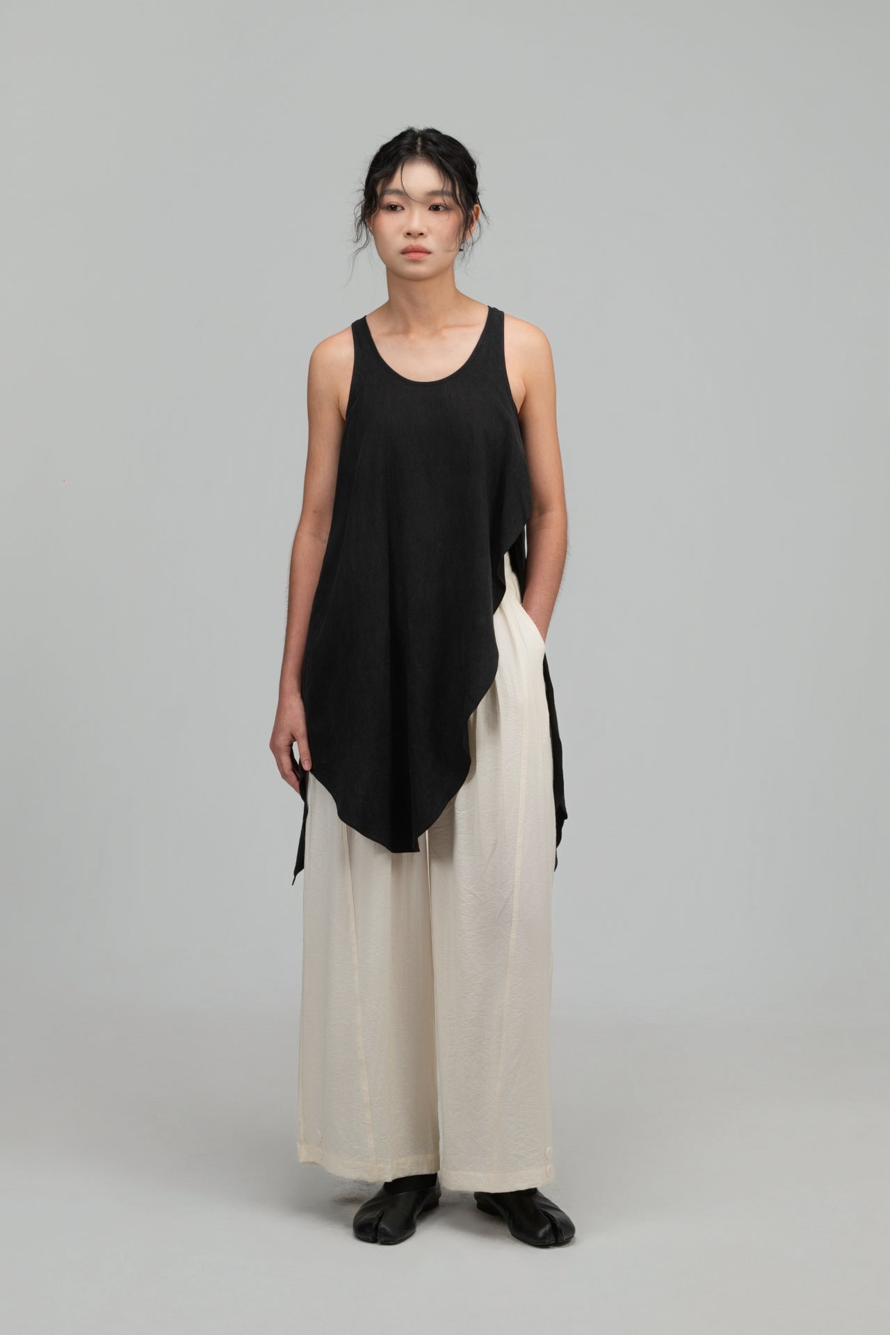 Asymmetrical Layering Long Tank Top (Black) - BEV C multi label store