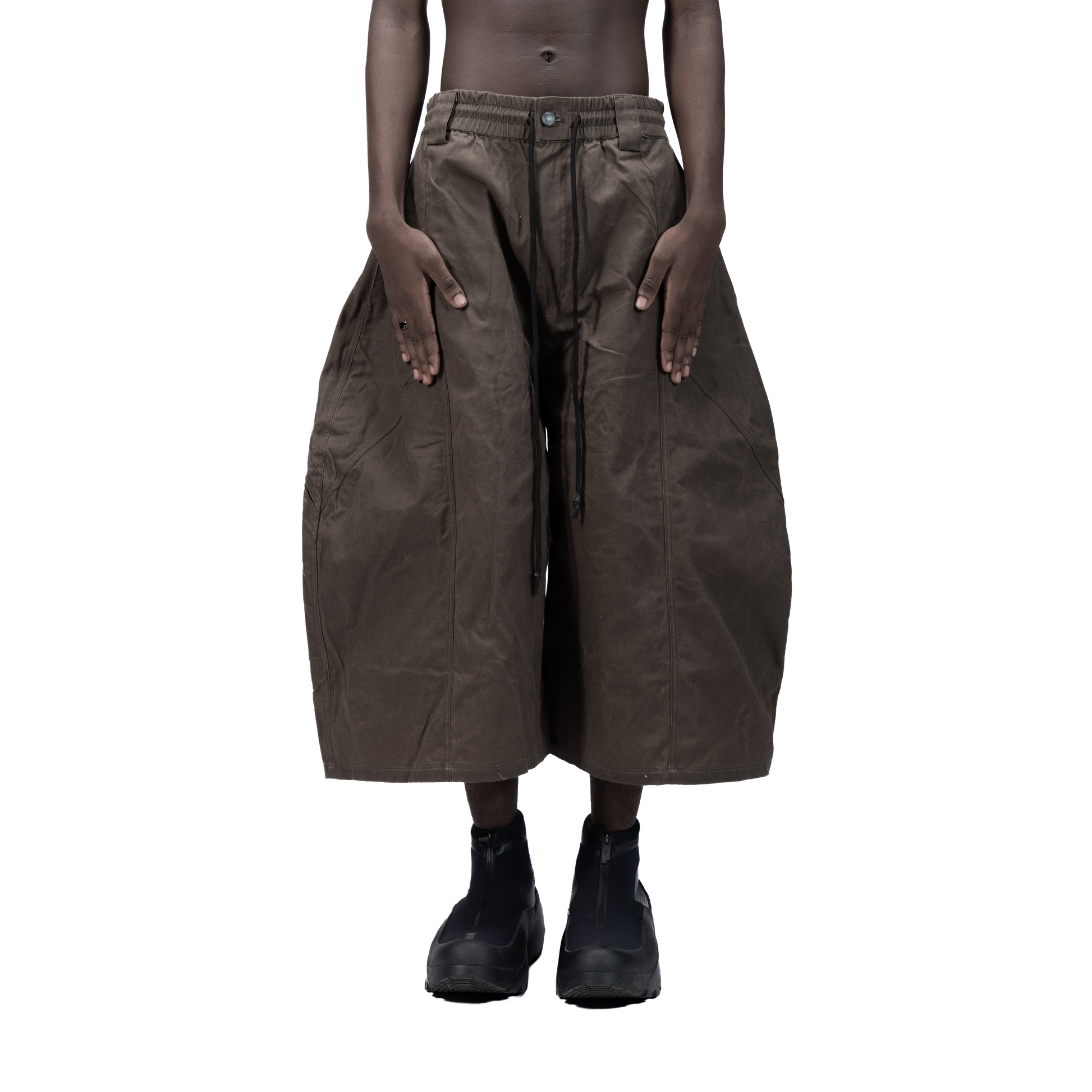 SPLIT CURVE JORTS - BROWN - BEV C multi label store
