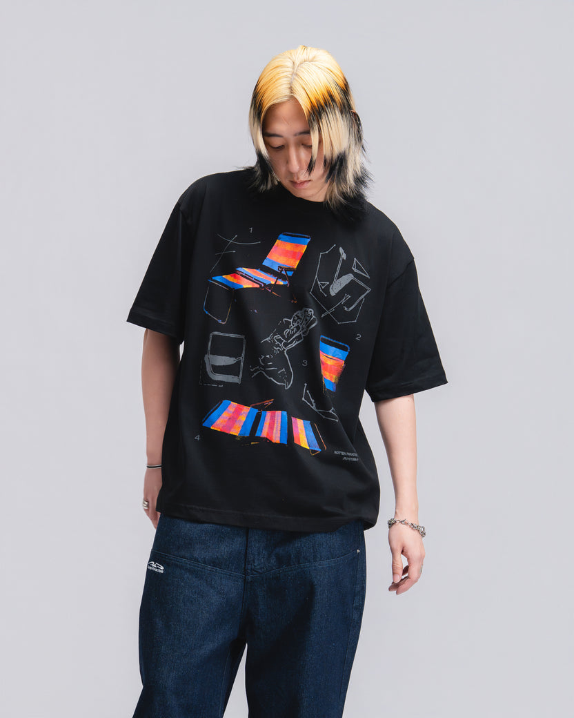 Lazy Chair Tee Black - BEV C multi label store