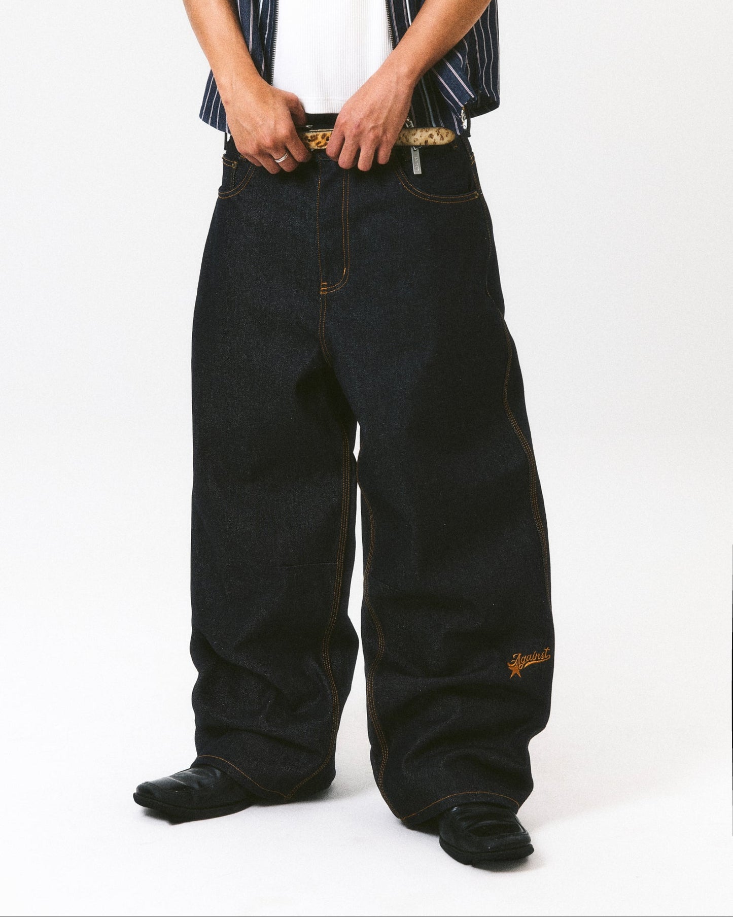 STAR LOGO RAW JEANS - BEV C multi label store