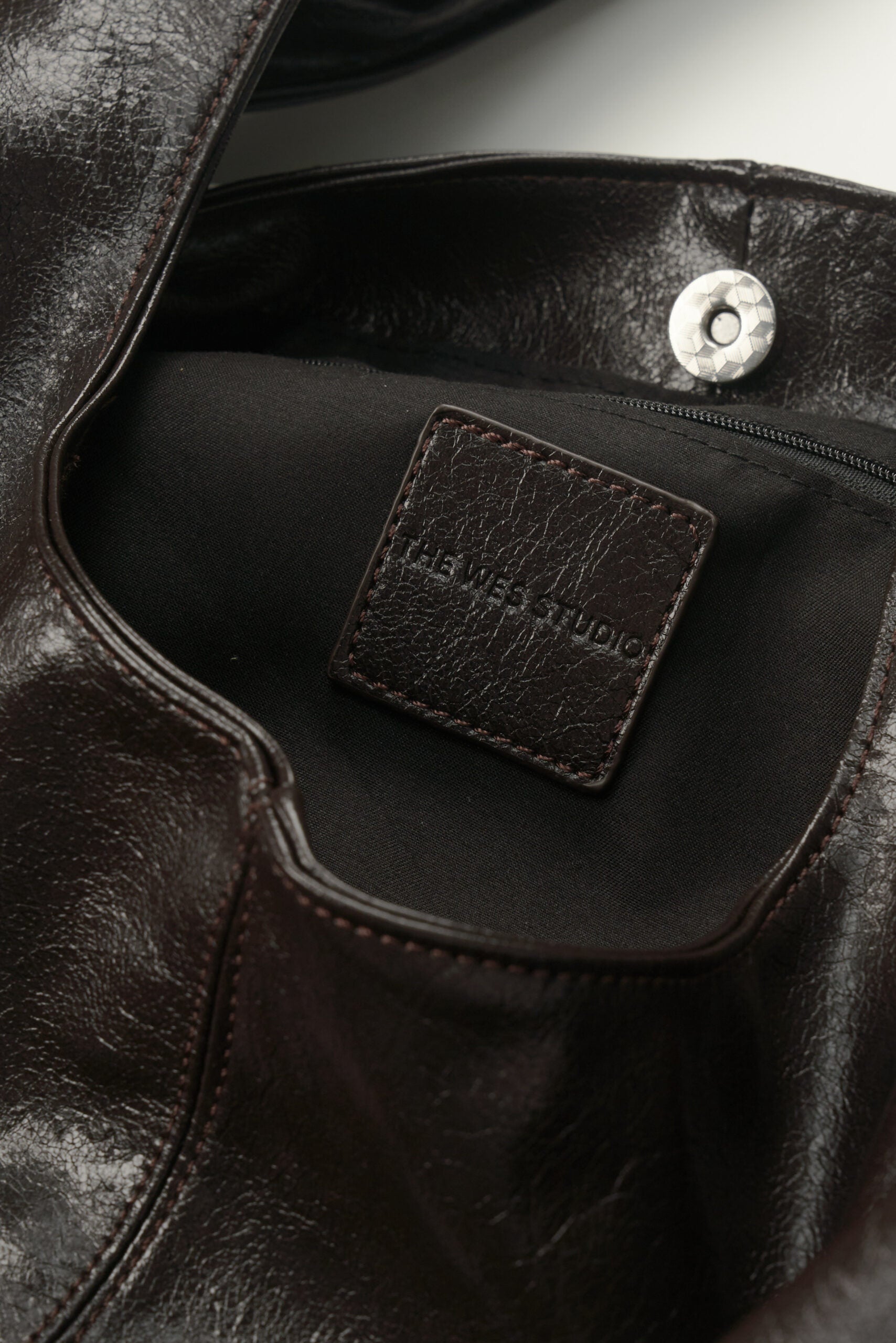 Triangle Leather Tote (Black) - BEV C multi label store