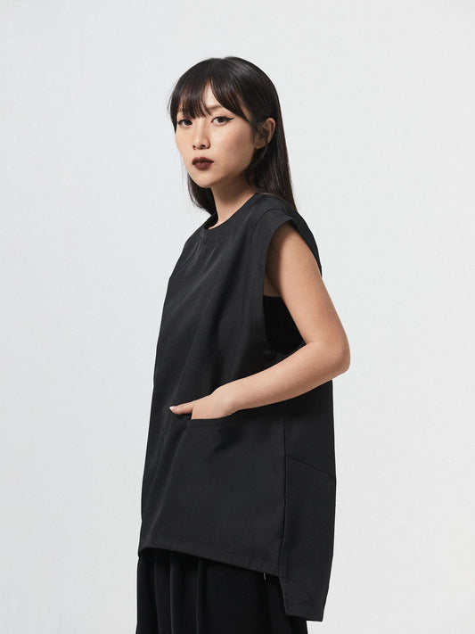 SOPHISTICATED PLEAT SLEEVELESS | BLACK - BEV C multi label store