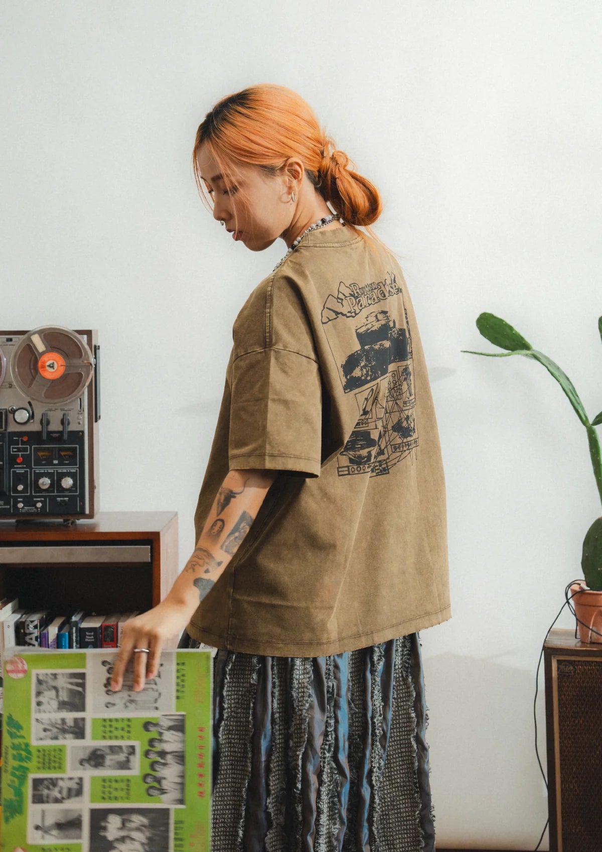 MOUNTAIN TEE WASHED IN BROWN - BEV C multi label store