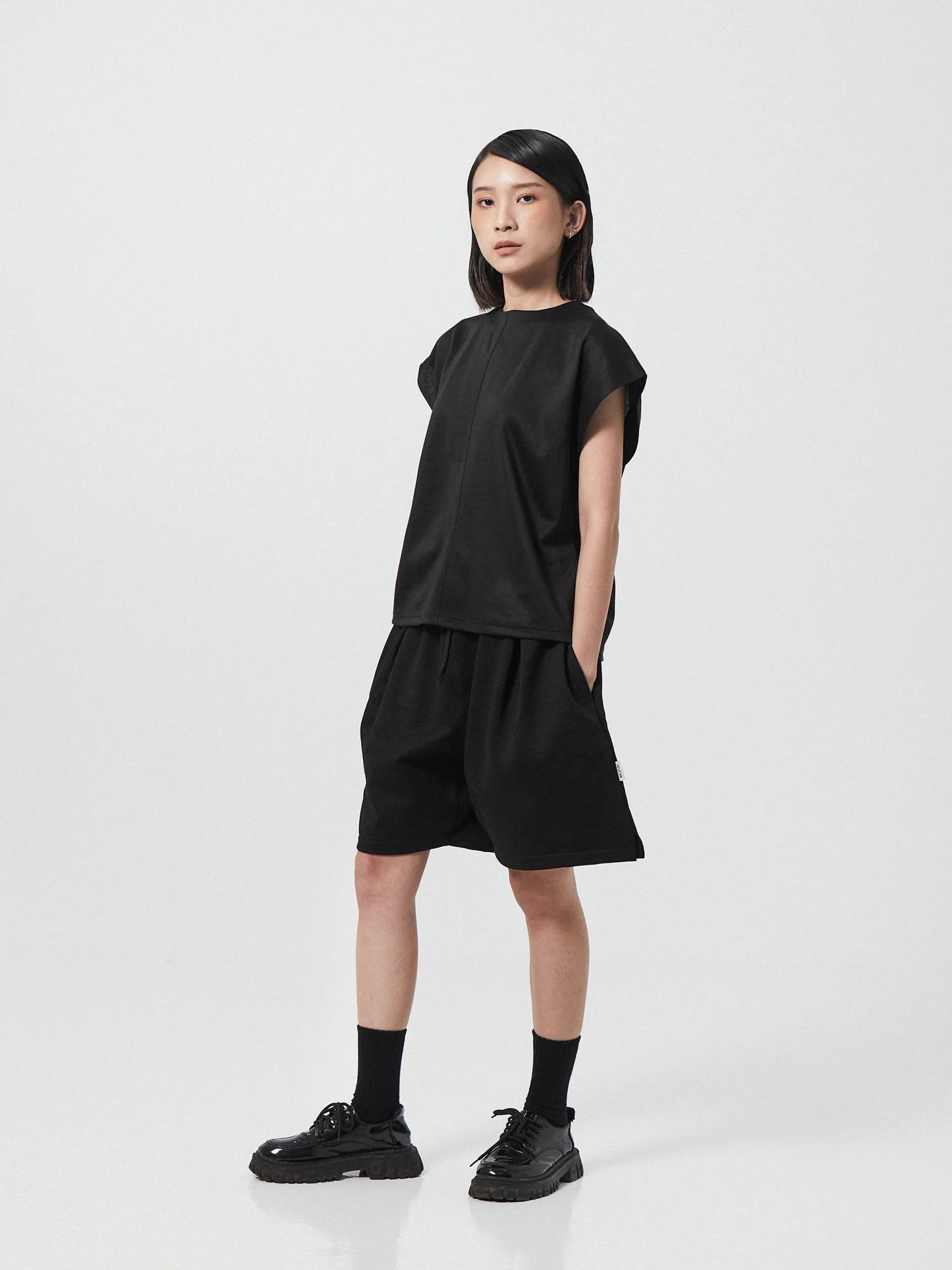 ORDINARY PLEATED SHORT - BEV C multi label store