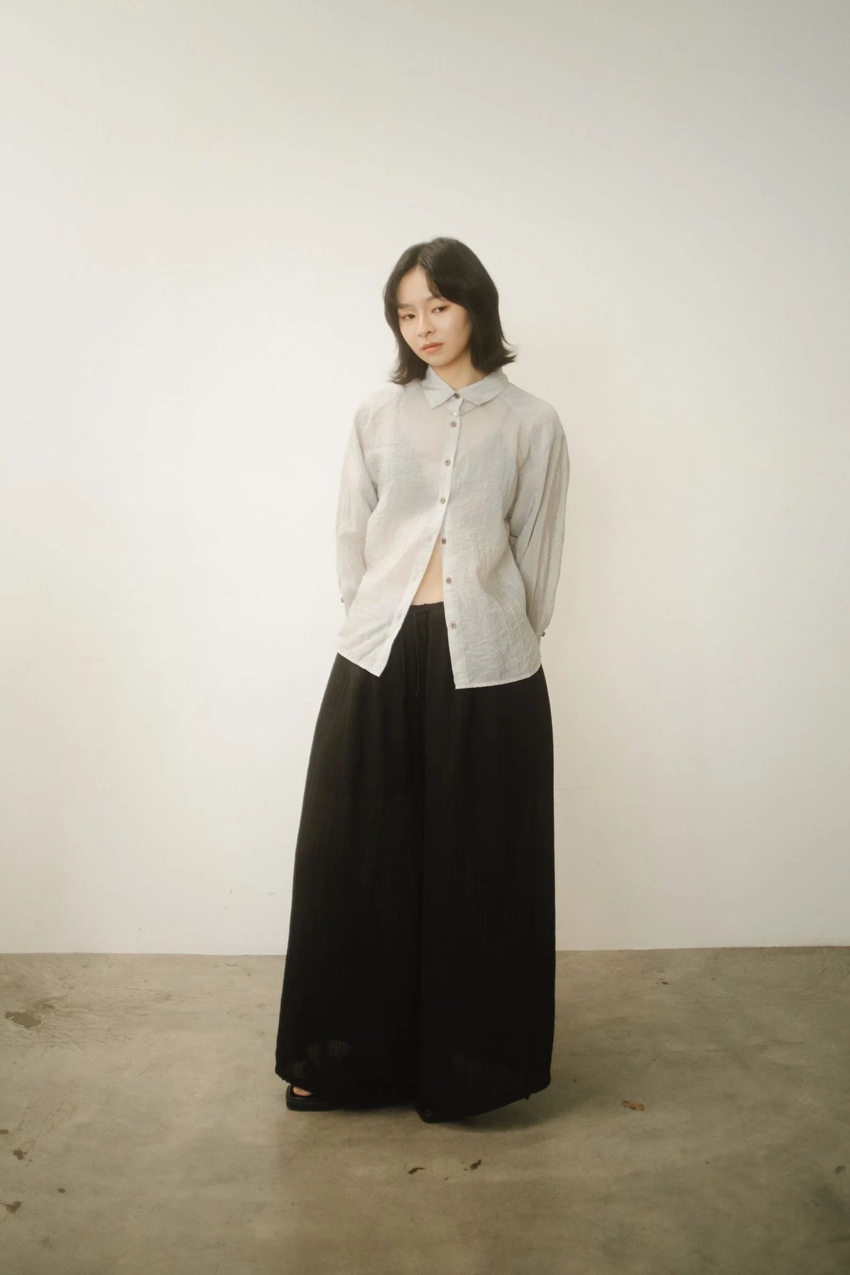 WES x GUNG x SO | Easy Shimmer U-Hem Blouse (Cool Grey)