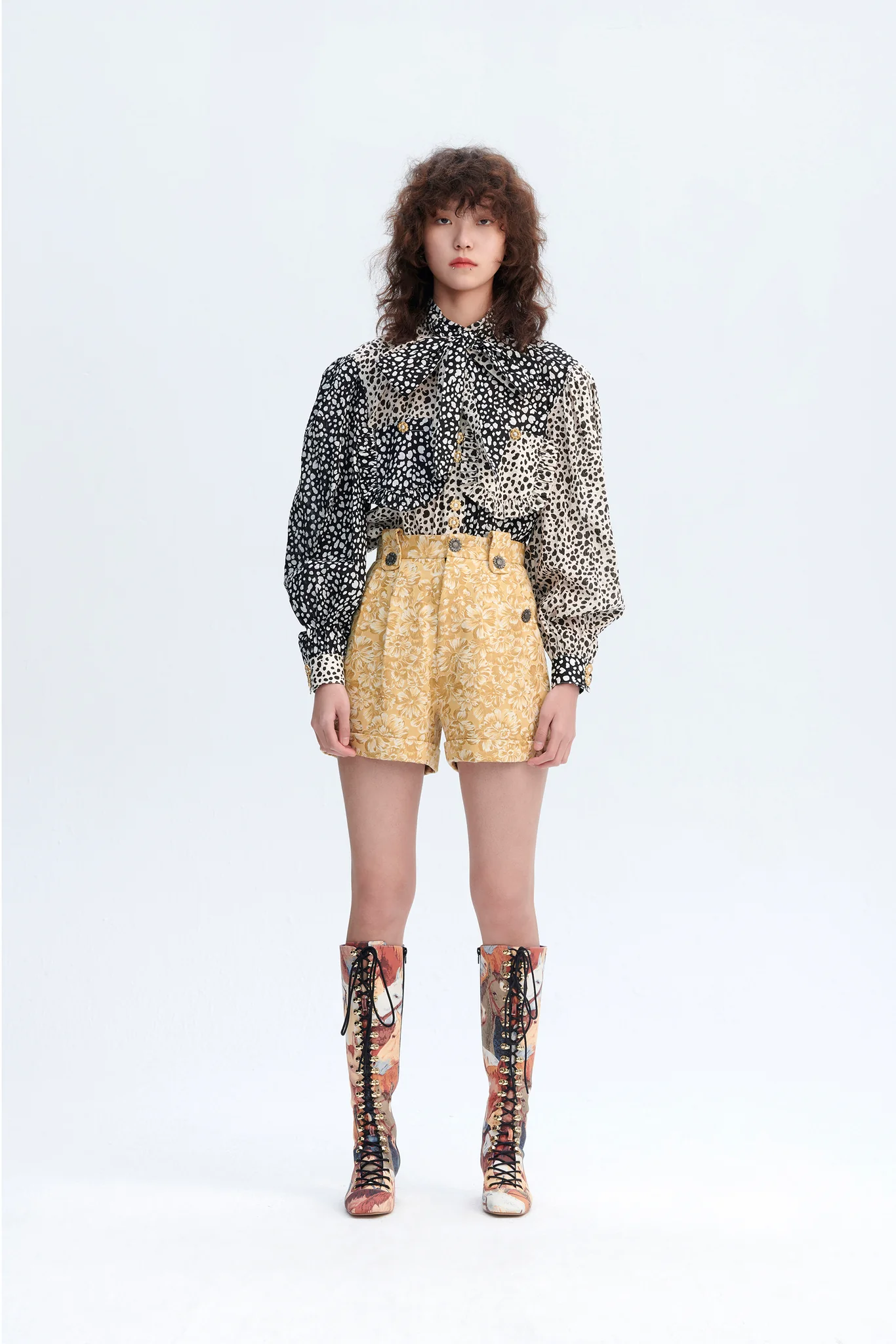 Grandma Wedding Dinner Shorts (Light Mustard) - BEV C multi label store