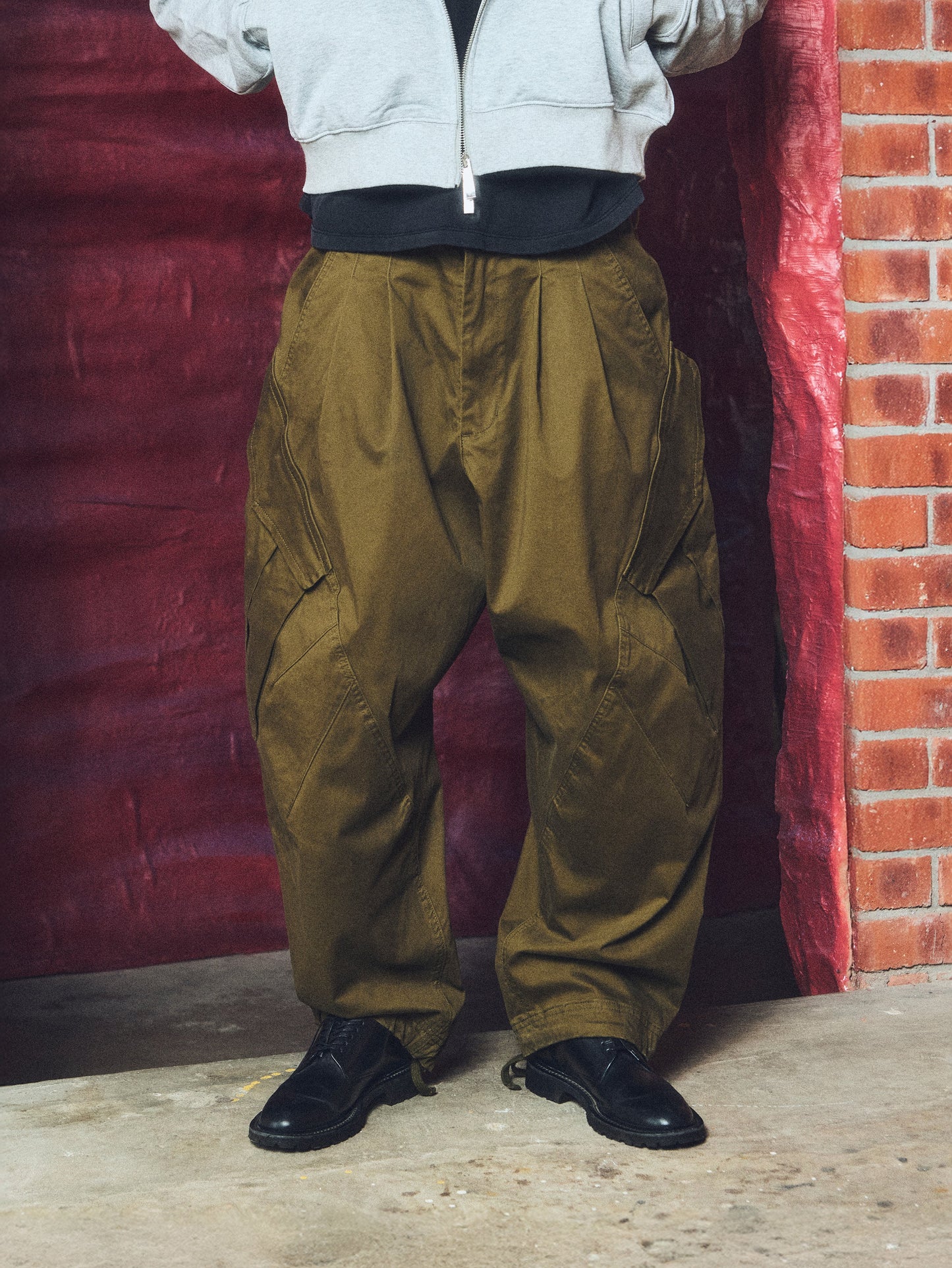 abp. CARGO BIGGIE PANT OLIVE - BEV C multi label store