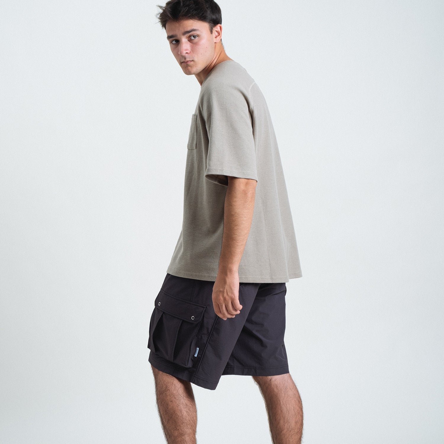 M65 Cargo Shorts / Nylon - Charcoal - BEV C multi label store