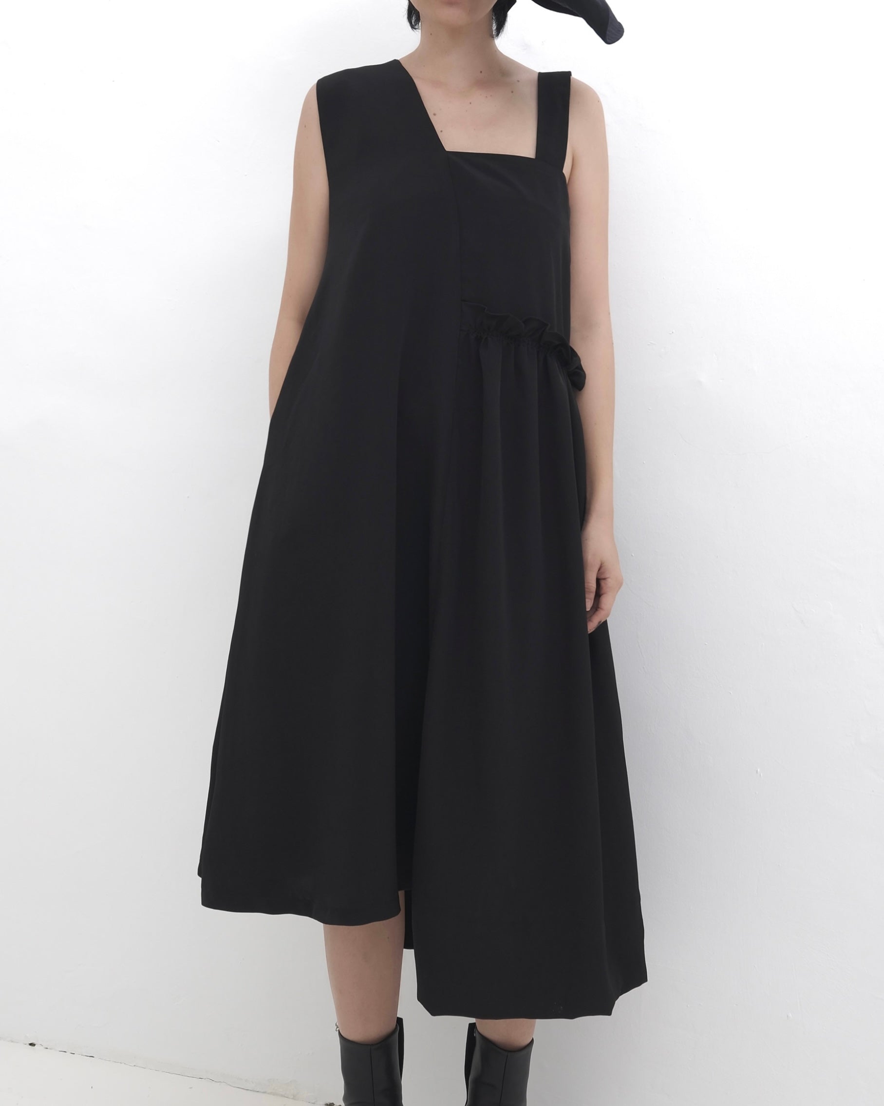 Asymmetric Dress - BEV C multi label store