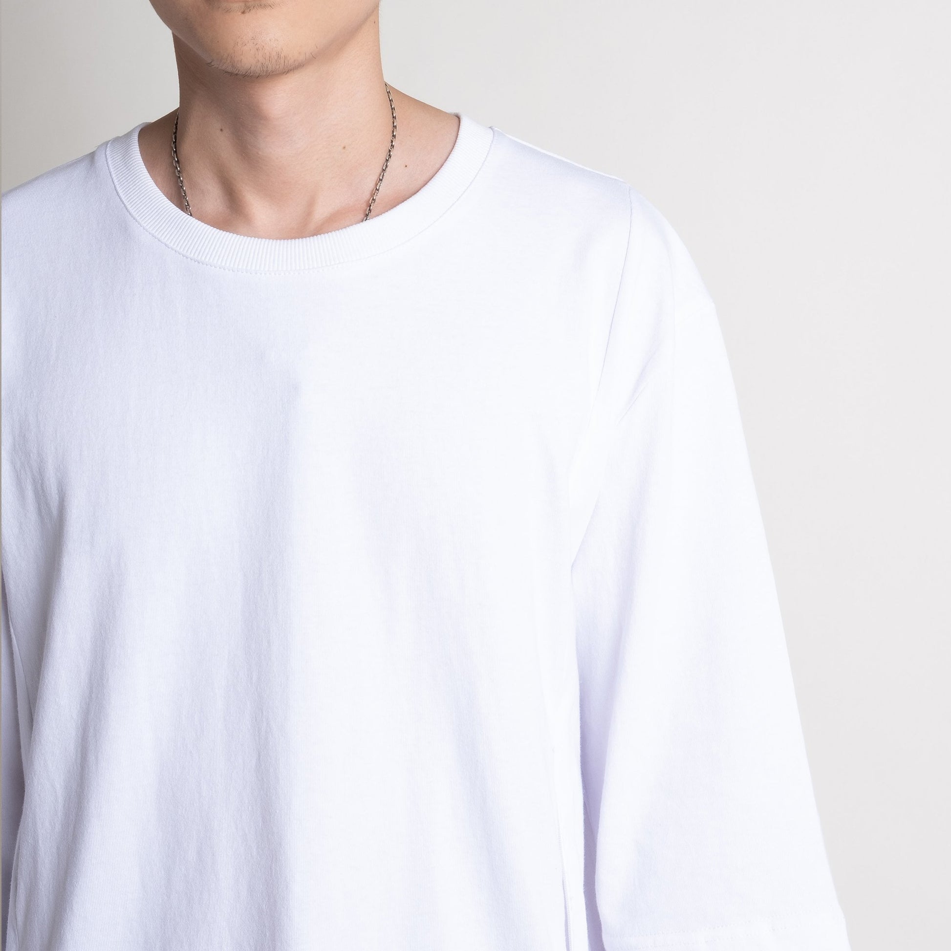 Zipped Pockets Tee - White - BEV C multi label store